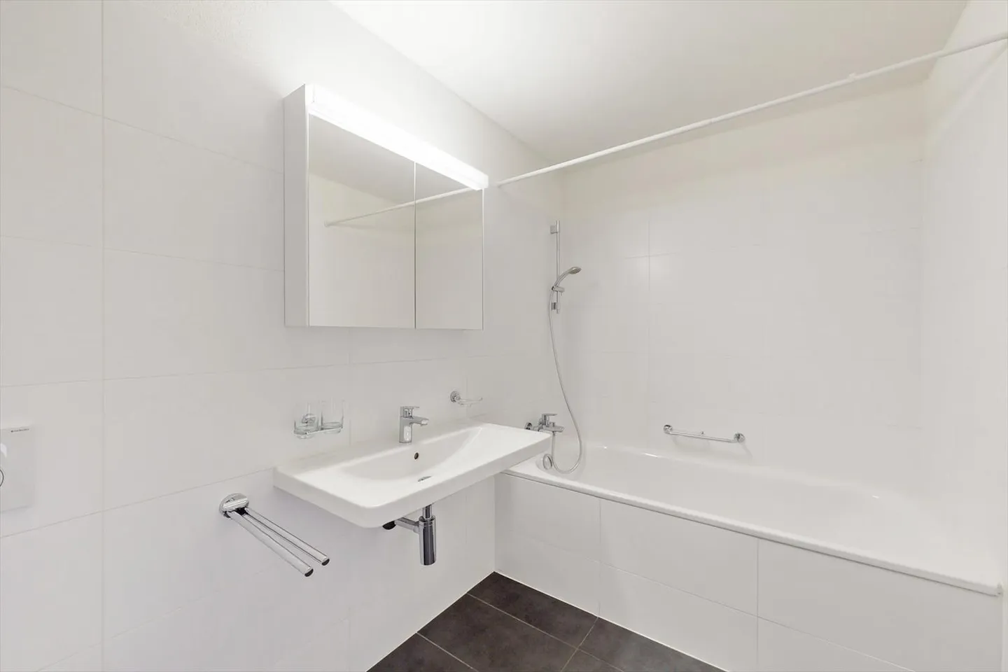 Residenza Laville - helles 3.5-Zimmer-Wohnung im Erdgeschoss - Foto 10 von 11