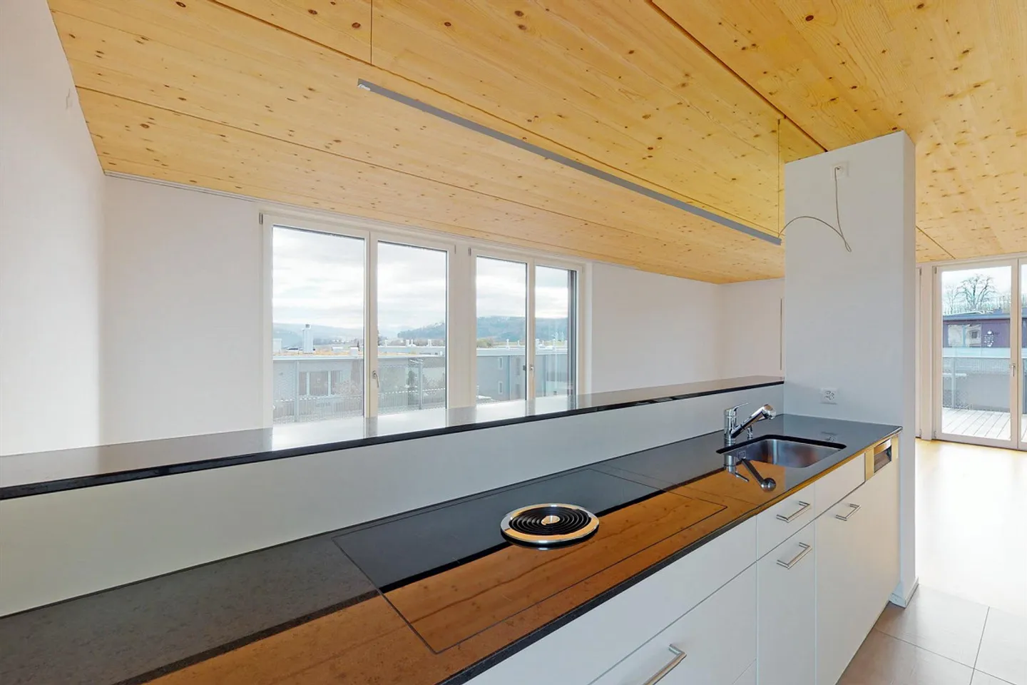 Attico in affitto - Foto 3 di 9