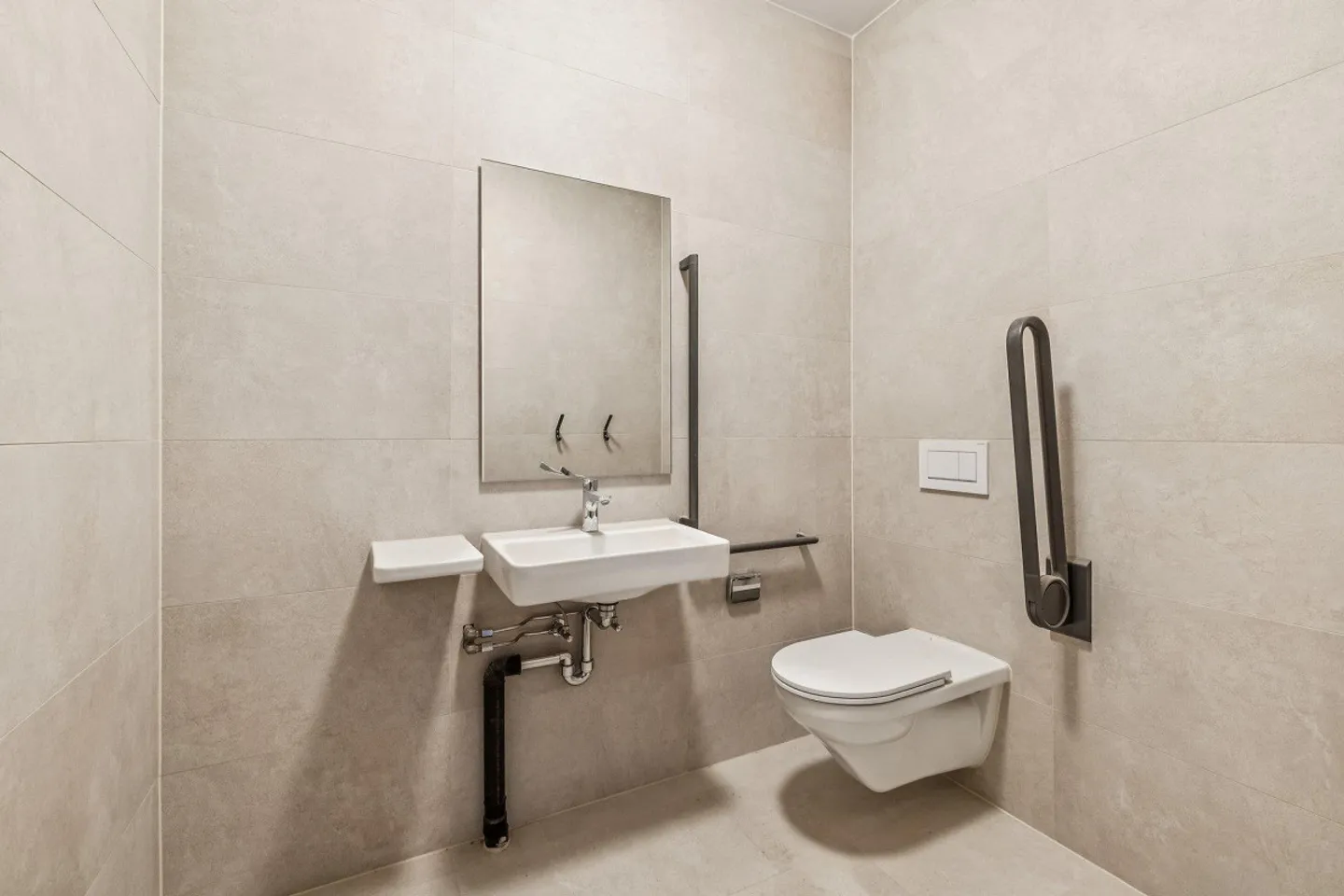 Attractive commercial space in a central location - Photo 6 of 10