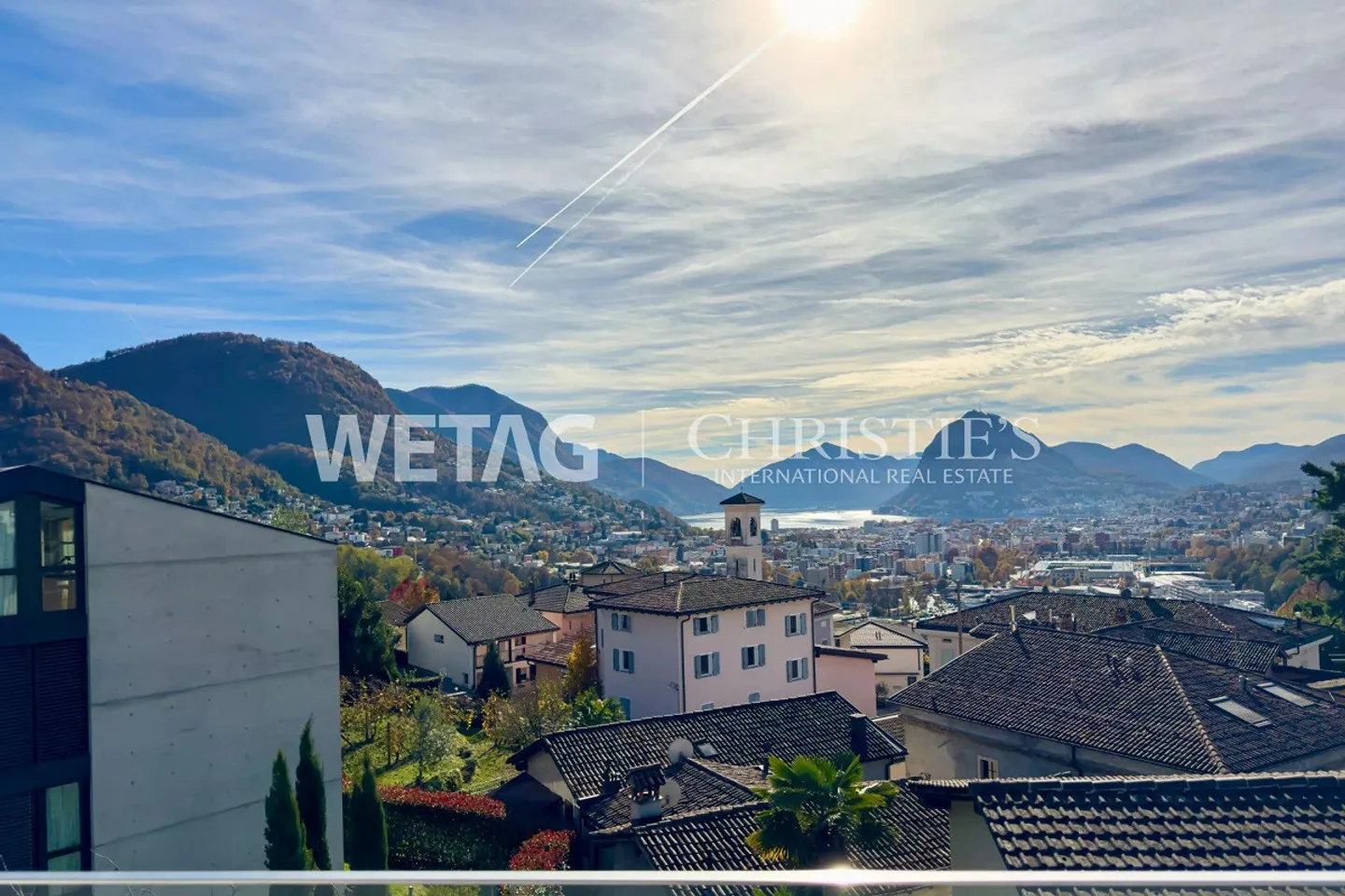 Elegant penthouse apartment in shell construction for sale in Lugano–Canobbio... - Photo 1 of 11