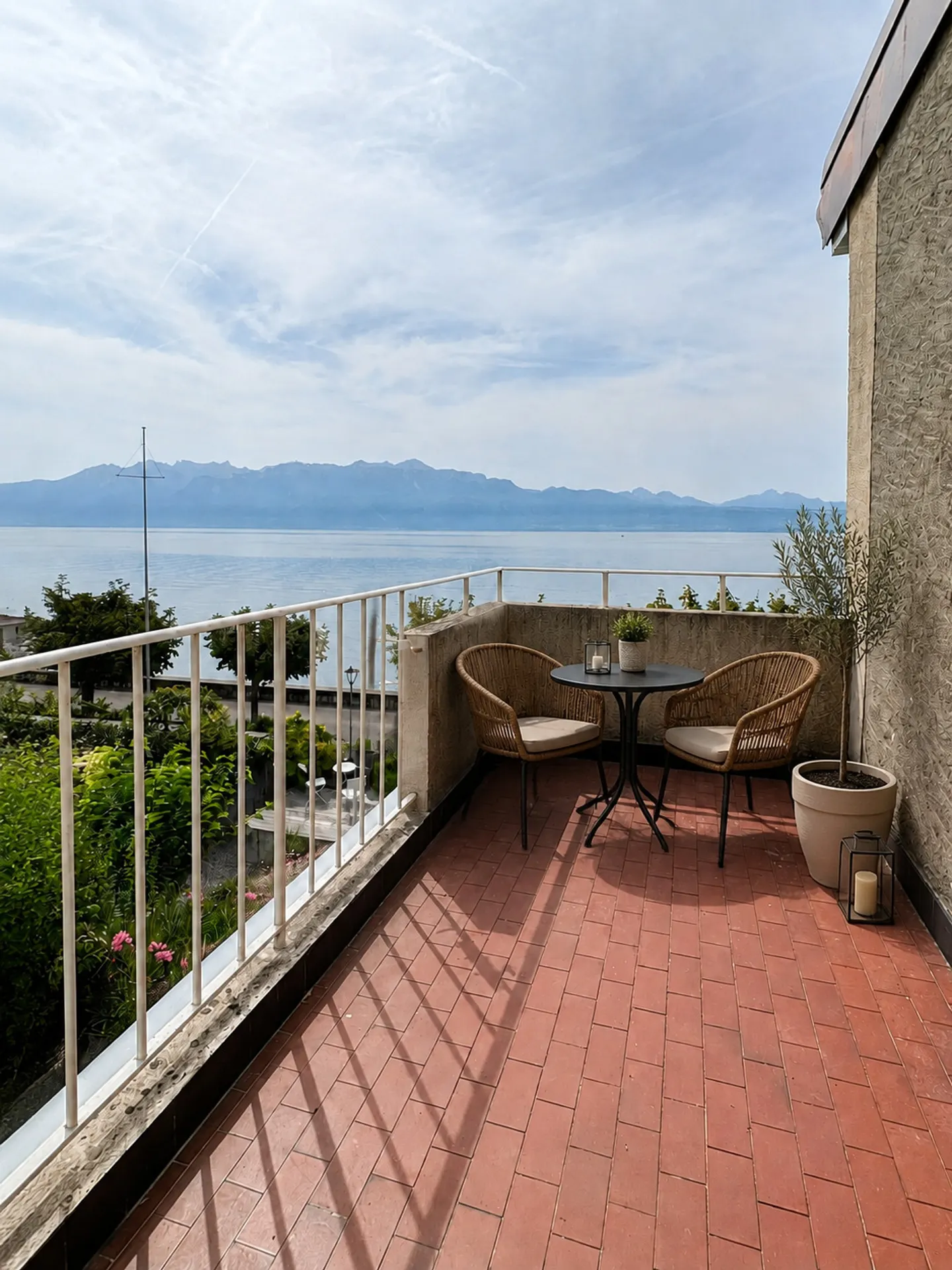 Appartamento con vista sul lago - Foto 3 di 10