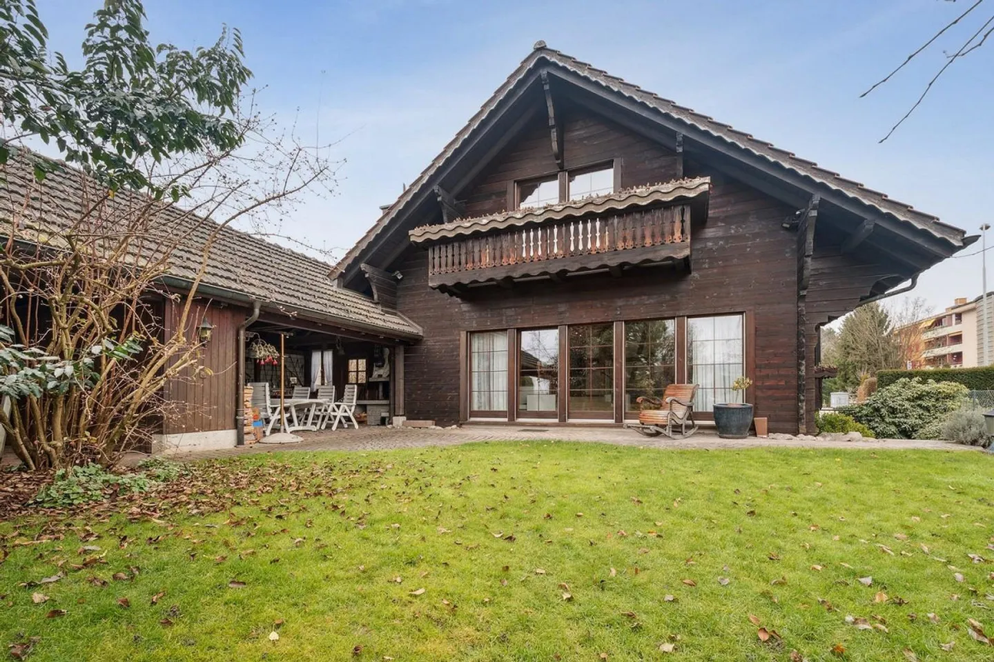 Unique Lover's Object with Generous Outdoor Space in a Quiet Location - Photo 3 of 13