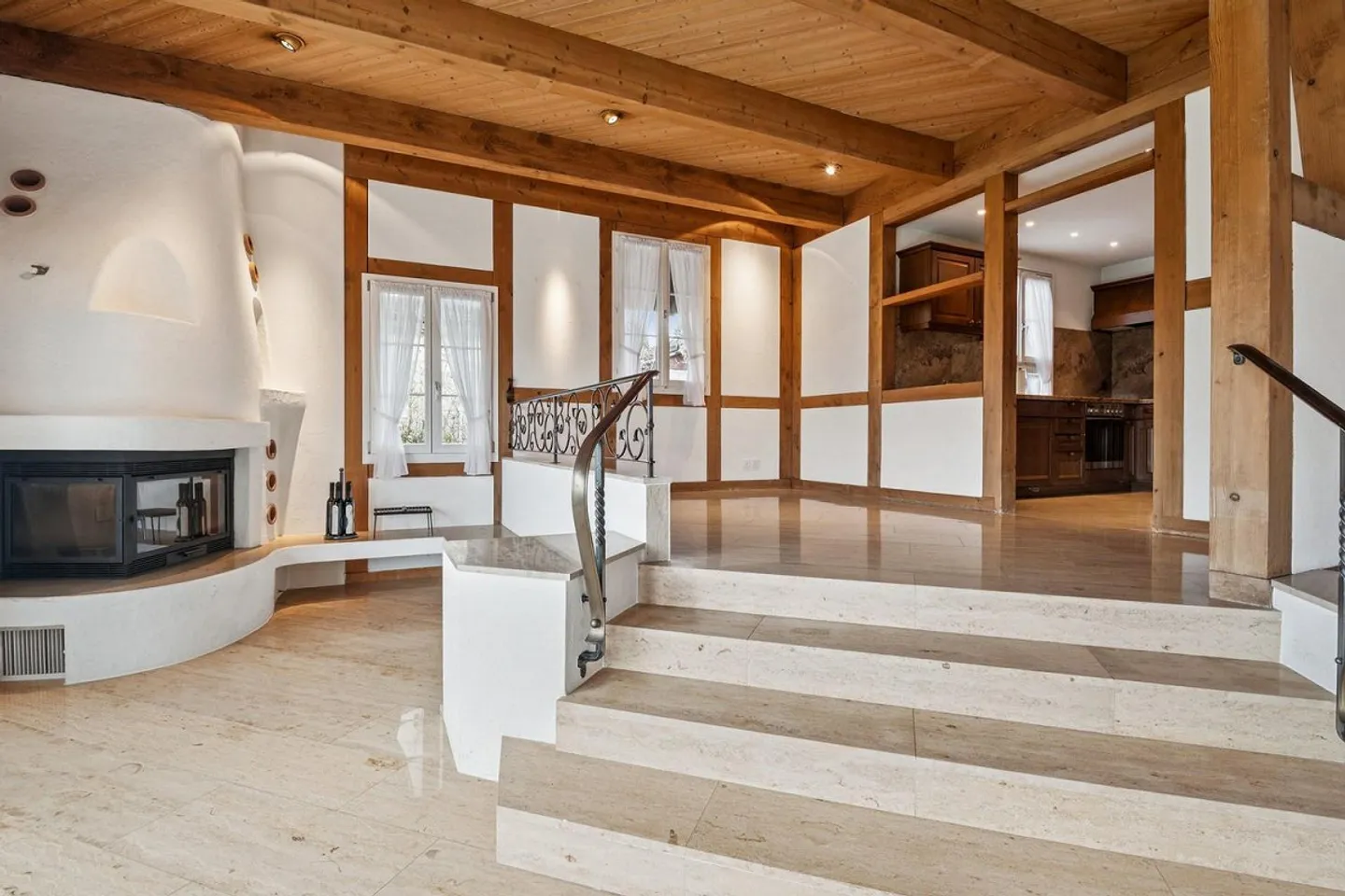 Unique Lover's Object with Generous Outdoor Space in a Quiet Location - Photo 5 of 13