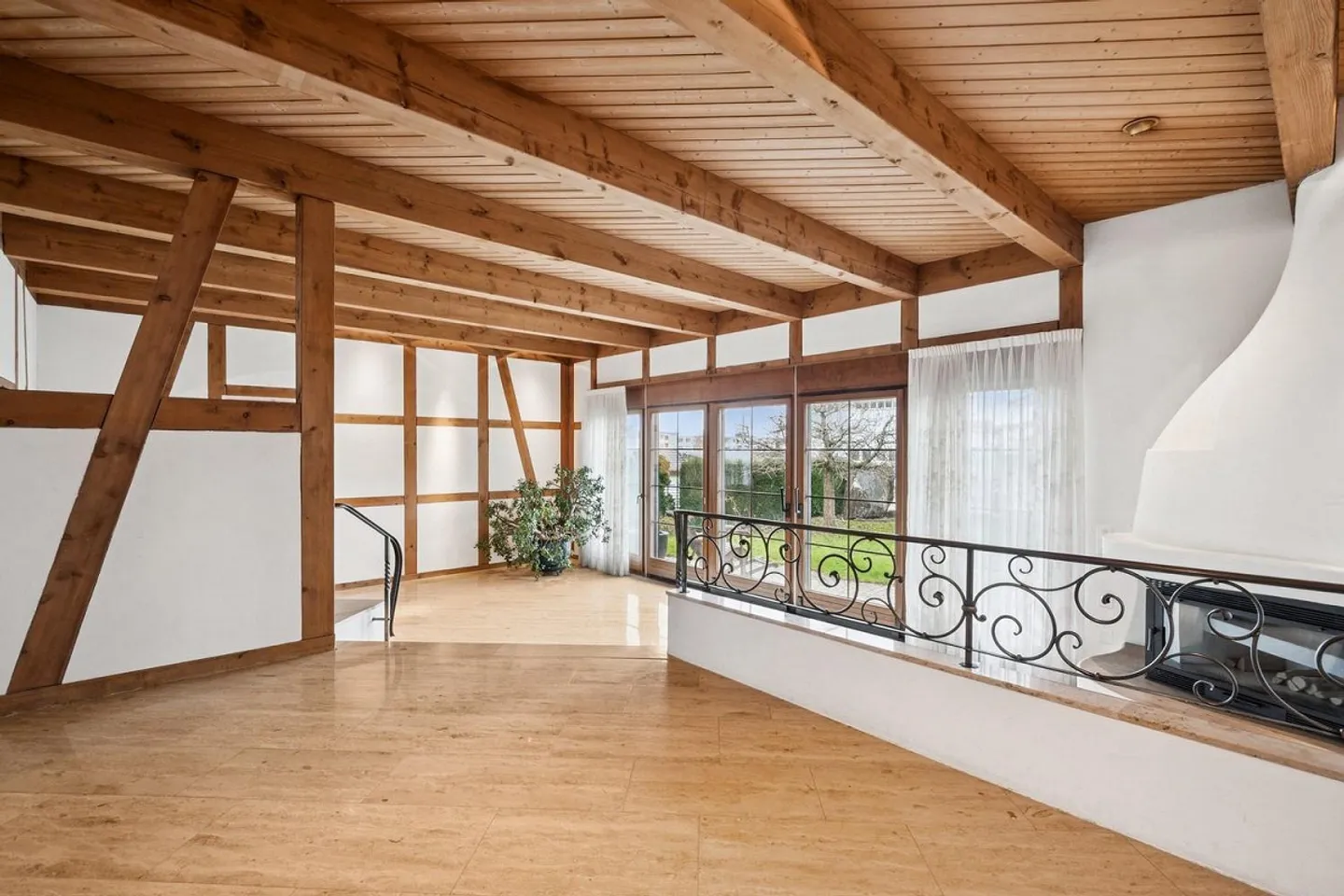 Unique Lover's Object with Generous Outdoor Space in a Quiet Location - Photo 6 of 13