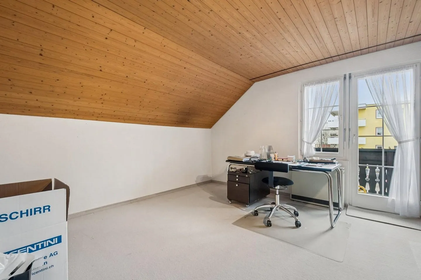 Unique Lover's Object with Generous Outdoor Space in a Quiet Location - Photo 13 of 13