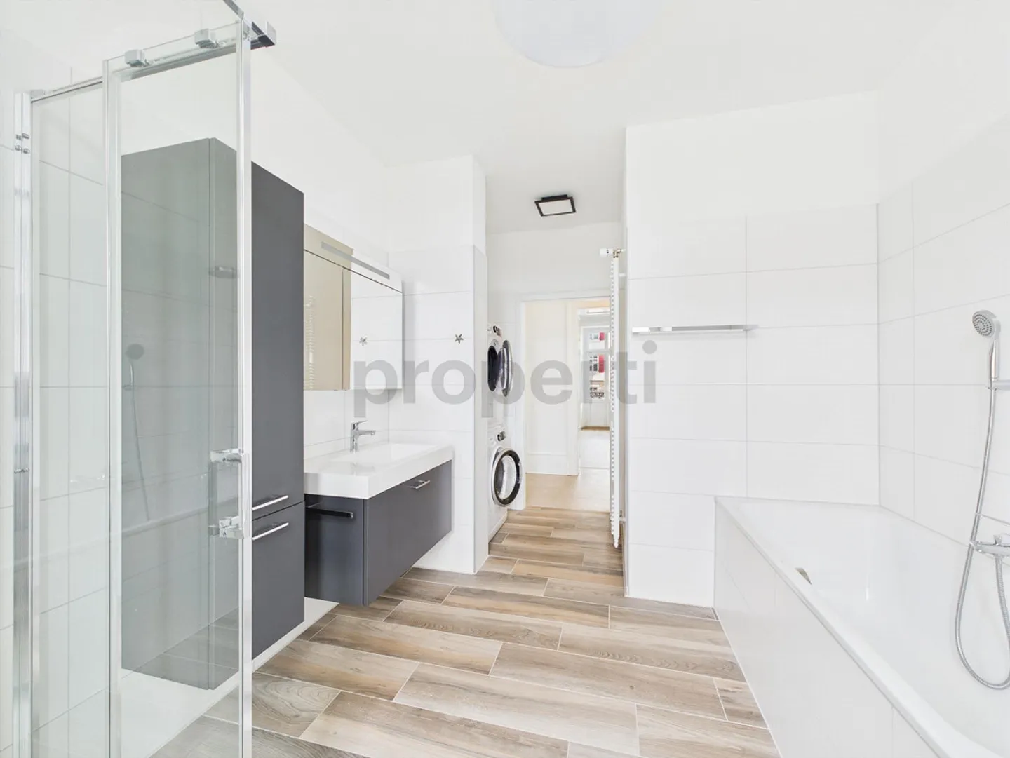 LEASE TAKEOVER: magnificent 5.5 room renovated apartment in the heart of Sai... - Photo 14 of 17