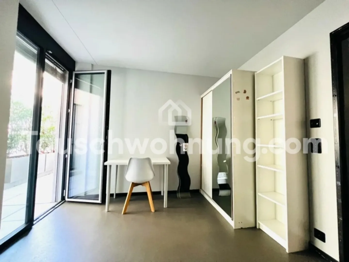 « Bright 3.5-Room Apartment near Siemens Tram» - Foto 2 von 14