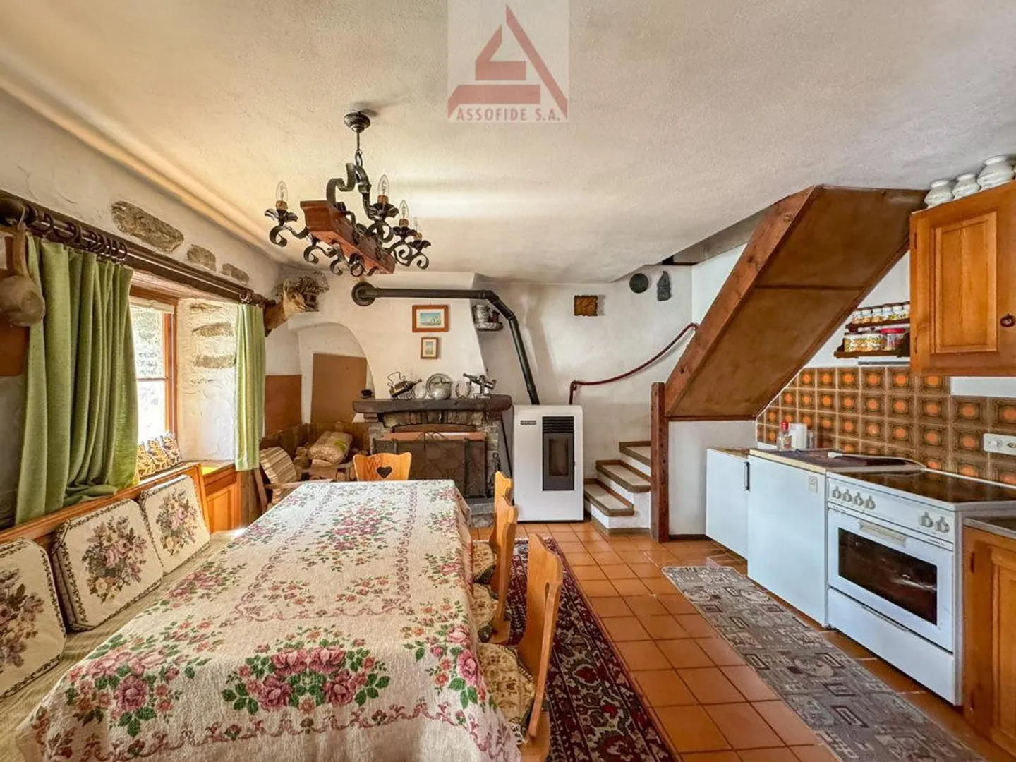 Charmanter rustikaler Rückzugsort - Foto 3 von 7
