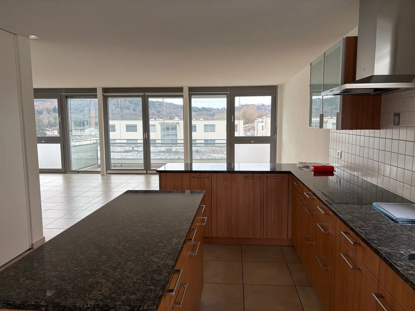 Bienne: Appartement moderne de 4,5pces - 2 places dans parking - Photo 6 of 13