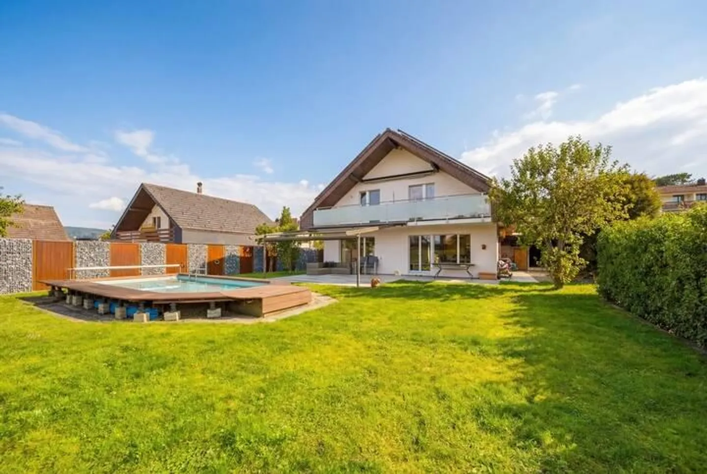 DETACHED 5.5 ROOM SINGLE-FAMILY HOUSE WITH POOL - WHAT ELSE? - Photo 1 of 9
