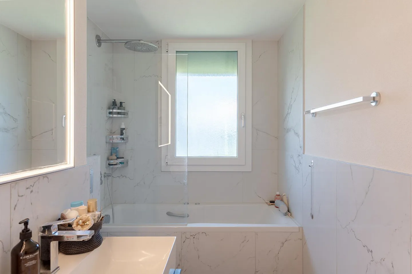 Bellissimo appartamento di 4,5 locali ristrutturato - Foto 2 di 11
