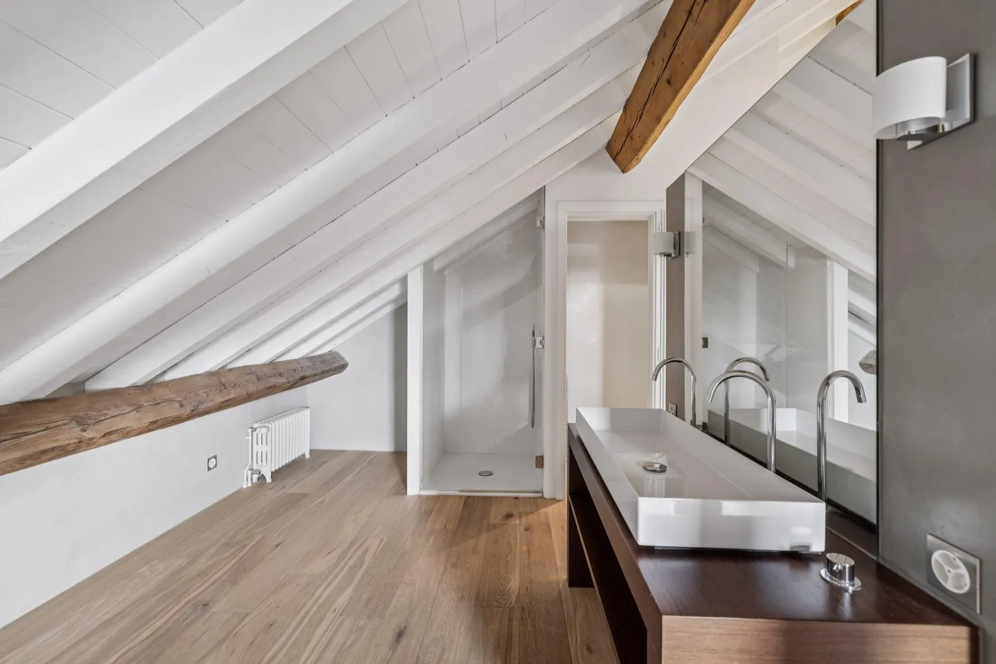 Superb triplex apartment with private garden in Collex-Bossy - Photo 15 of 15