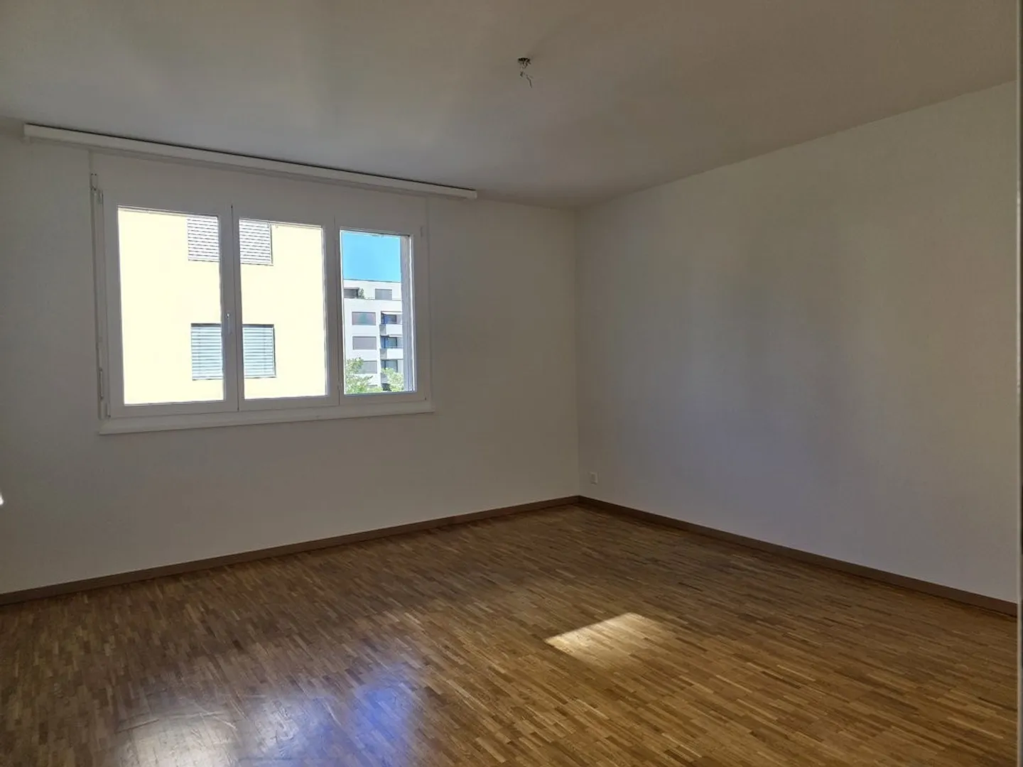 Appartamento 4.5 locali a CHF 2'080.-/mese spese incluse - Foto 7 di 8
