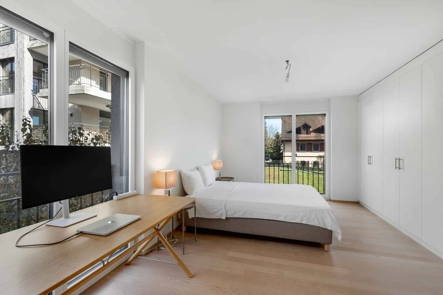 Comfort and brightness for this 4.5-room apartment in the heart of the village - Photo 6 of 7