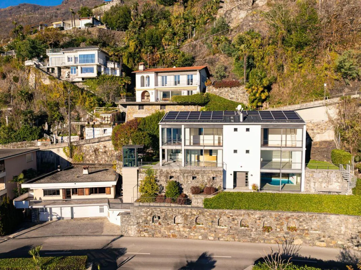 RONCO S/ASCONA - Exclusive villa in a privileged position - Photo 18 of 18