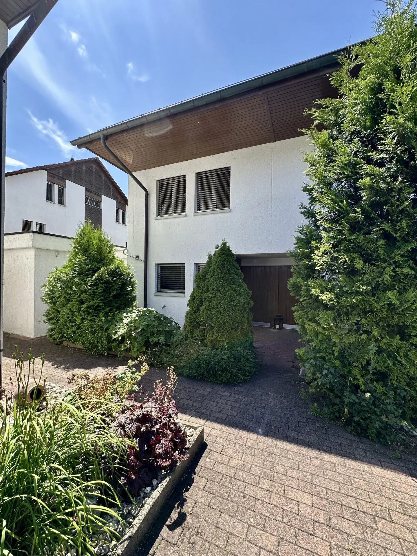 Affascinante casa angolare di 5,5 stanze - Foto 1 di 9