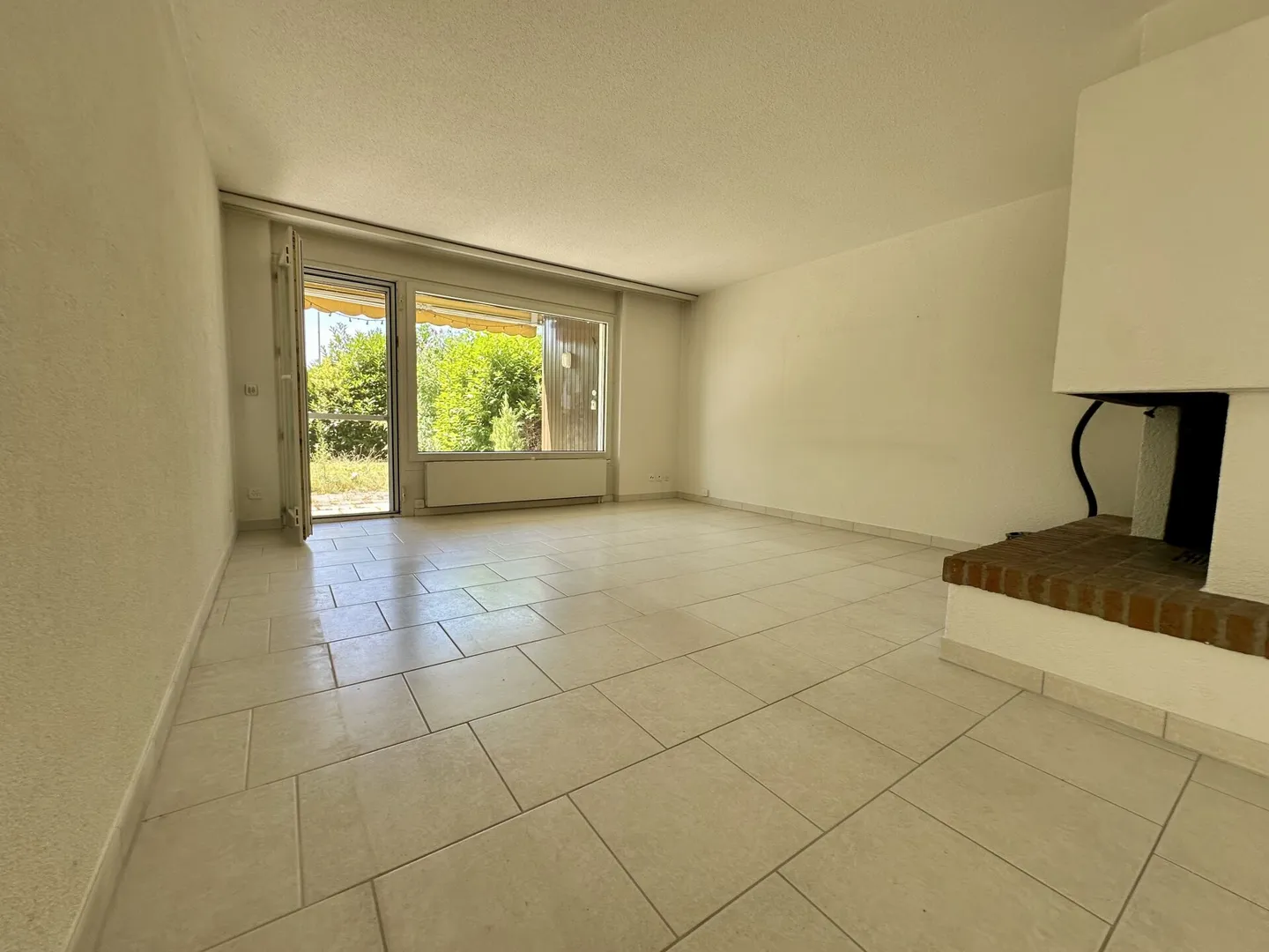 Affascinante casa angolare di 5,5 stanze - Foto 2 di 9