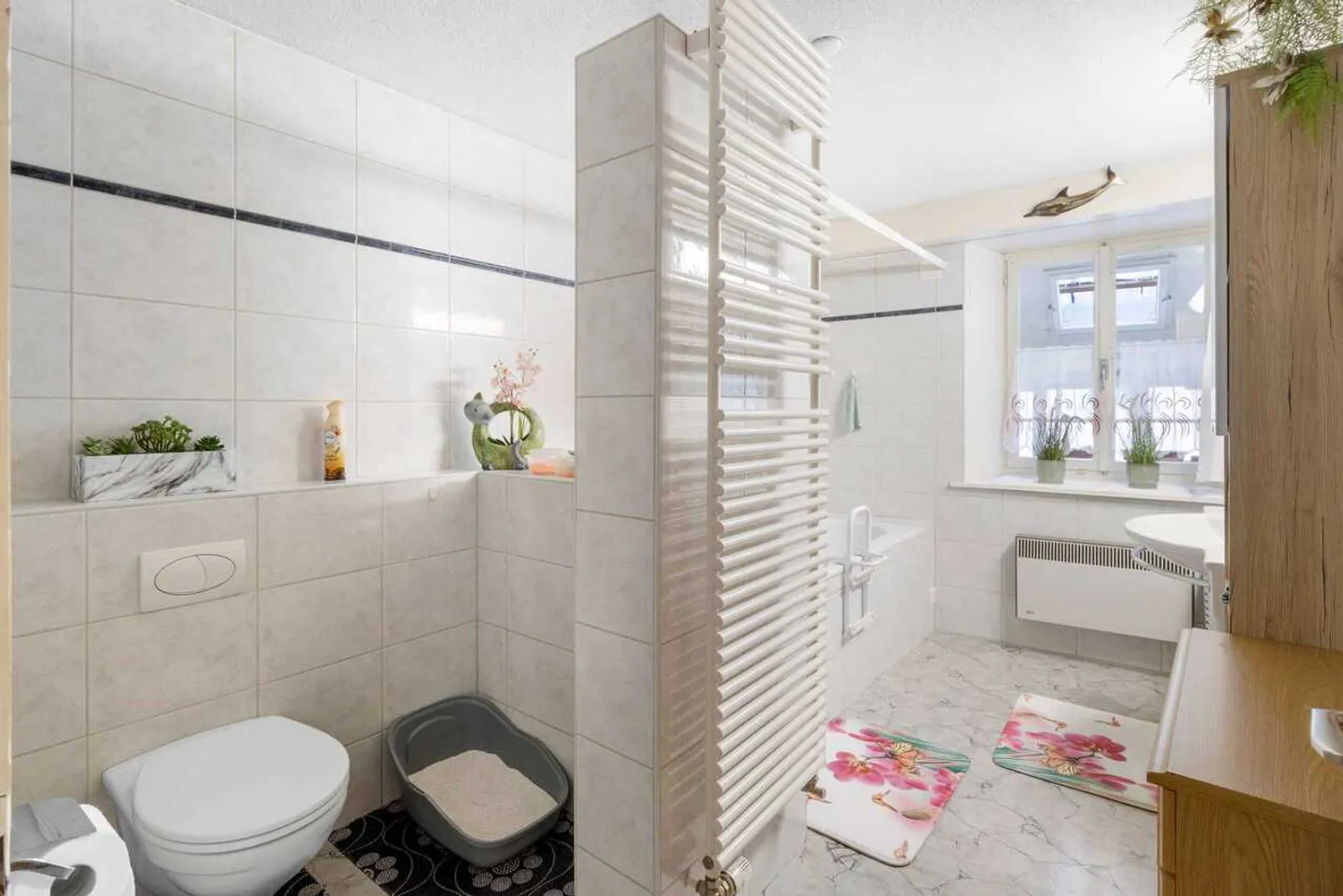 9-Room Terraced House in a Quiet and Rural Location - Photo 8 of 13