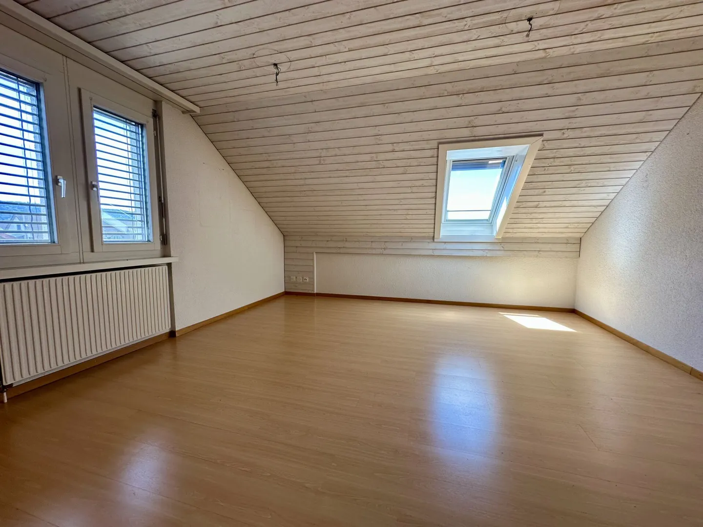Affascinante casa angolare di 5,5 stanze - Foto 5 di 9