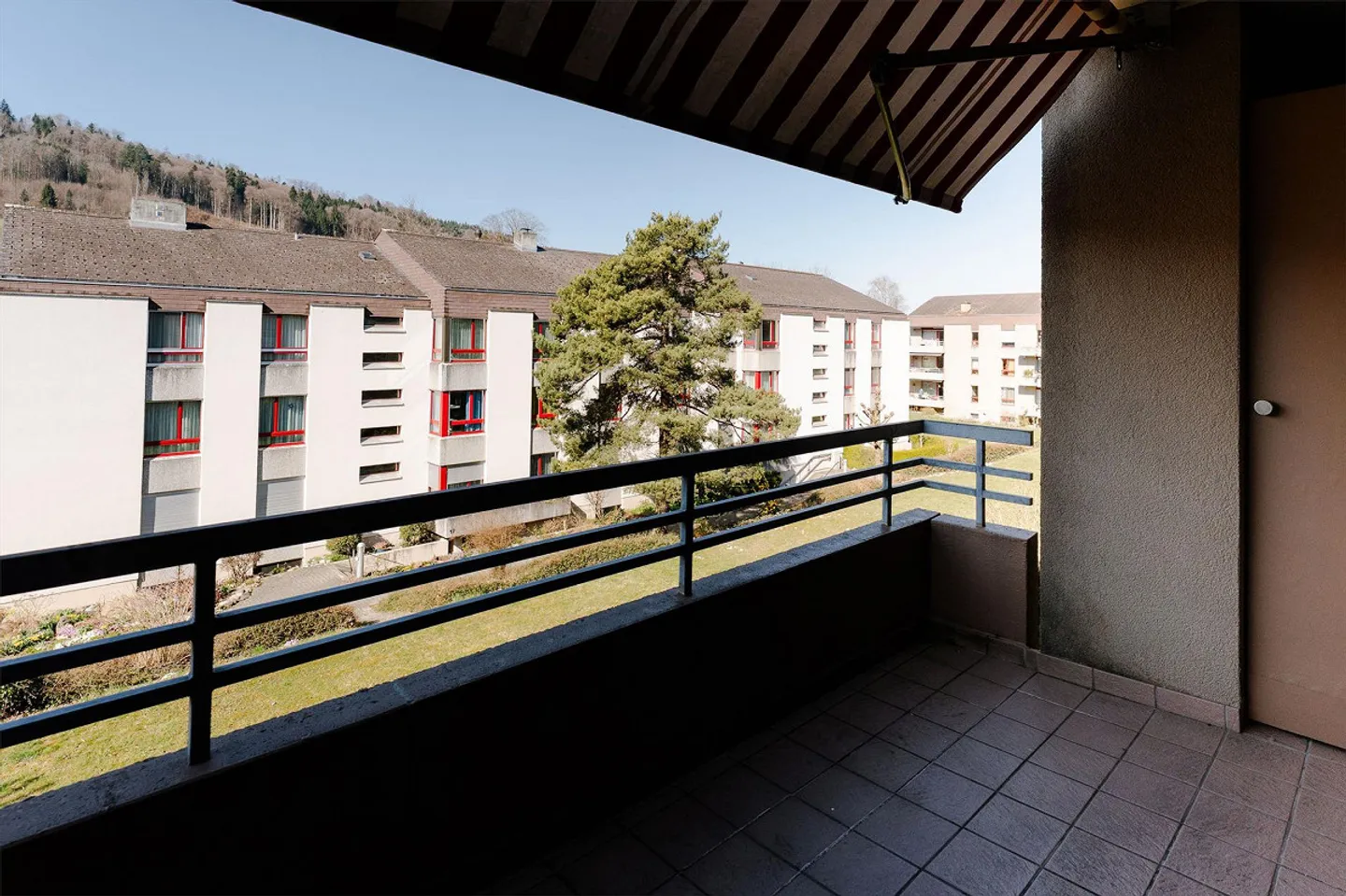 Living where life pulses and tranquility prevails - Photo 5 of 26