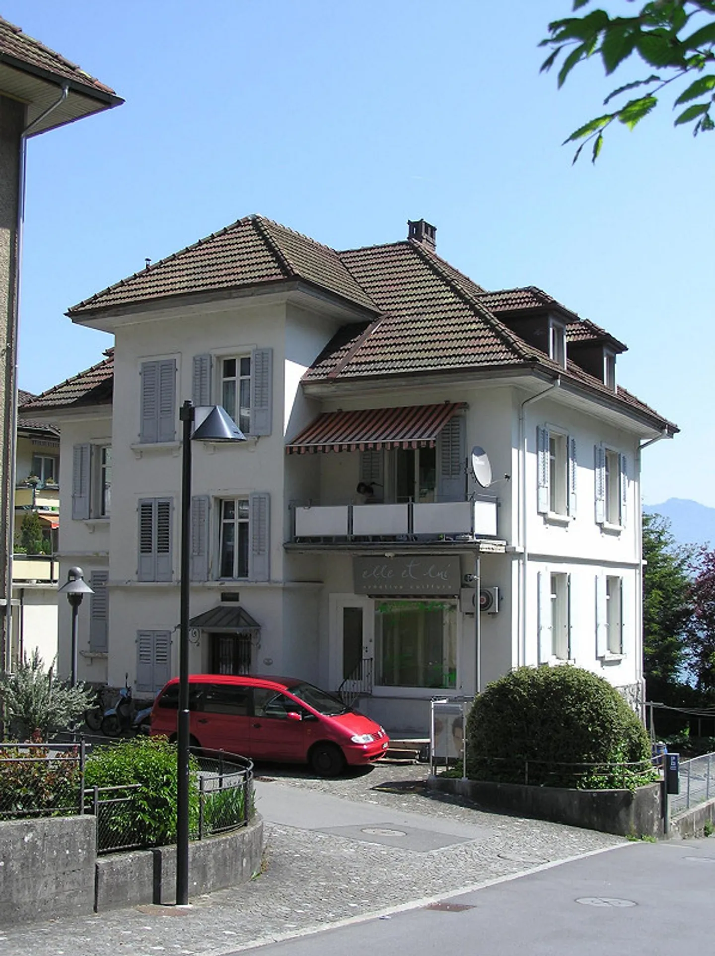 Charmante 4½-Zimmer-Wohnung mit toller See- und Bergsicht - Photo 9 of 12