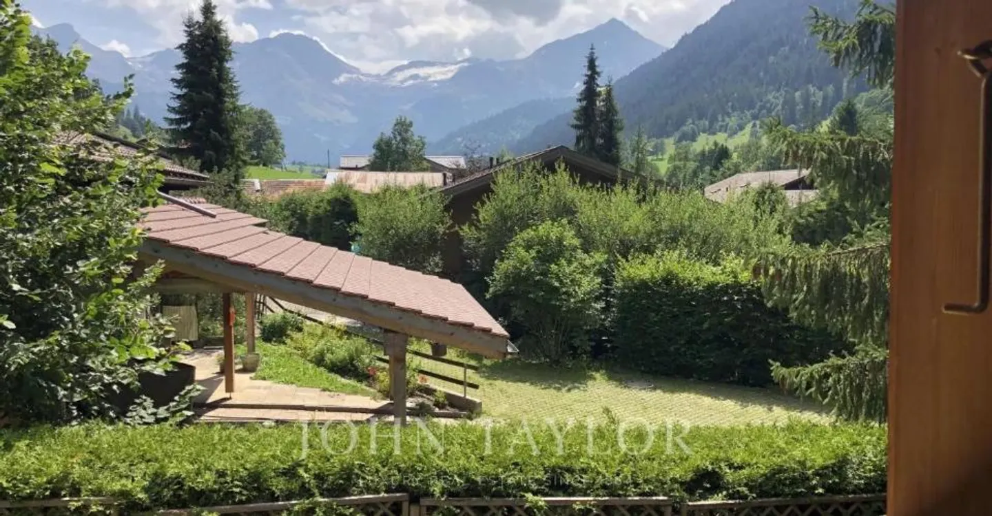 Charming Chalet with Mountain Views - Photo 8 of 8