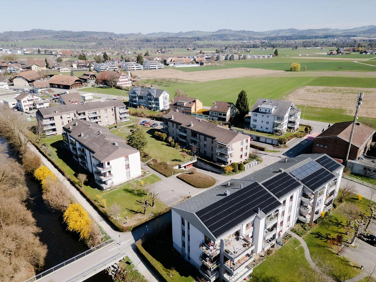 Living where life pulses and tranquility prevails - Photo 25 of 26