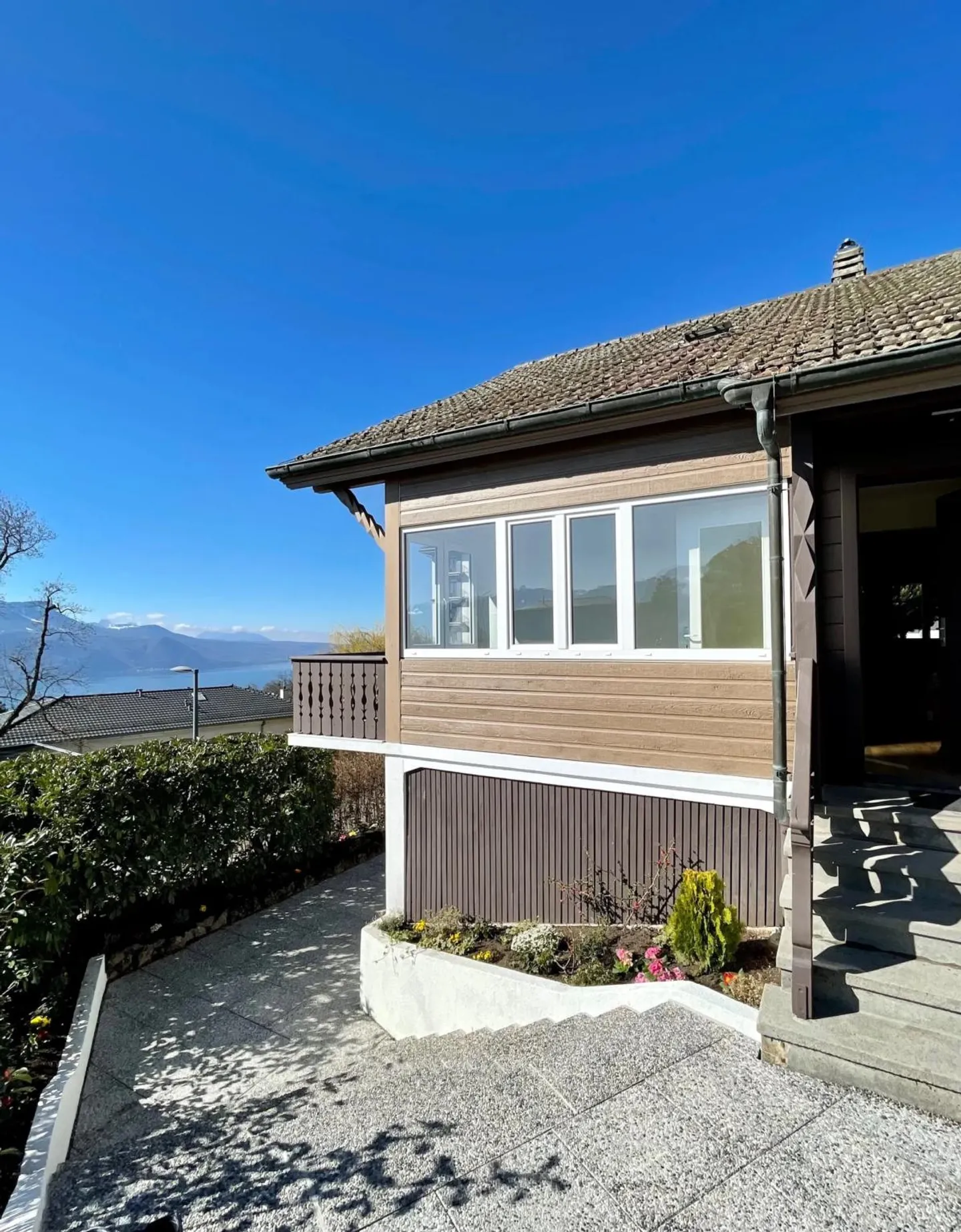 Charming Chalet with Lake View - Photo 5 of 5