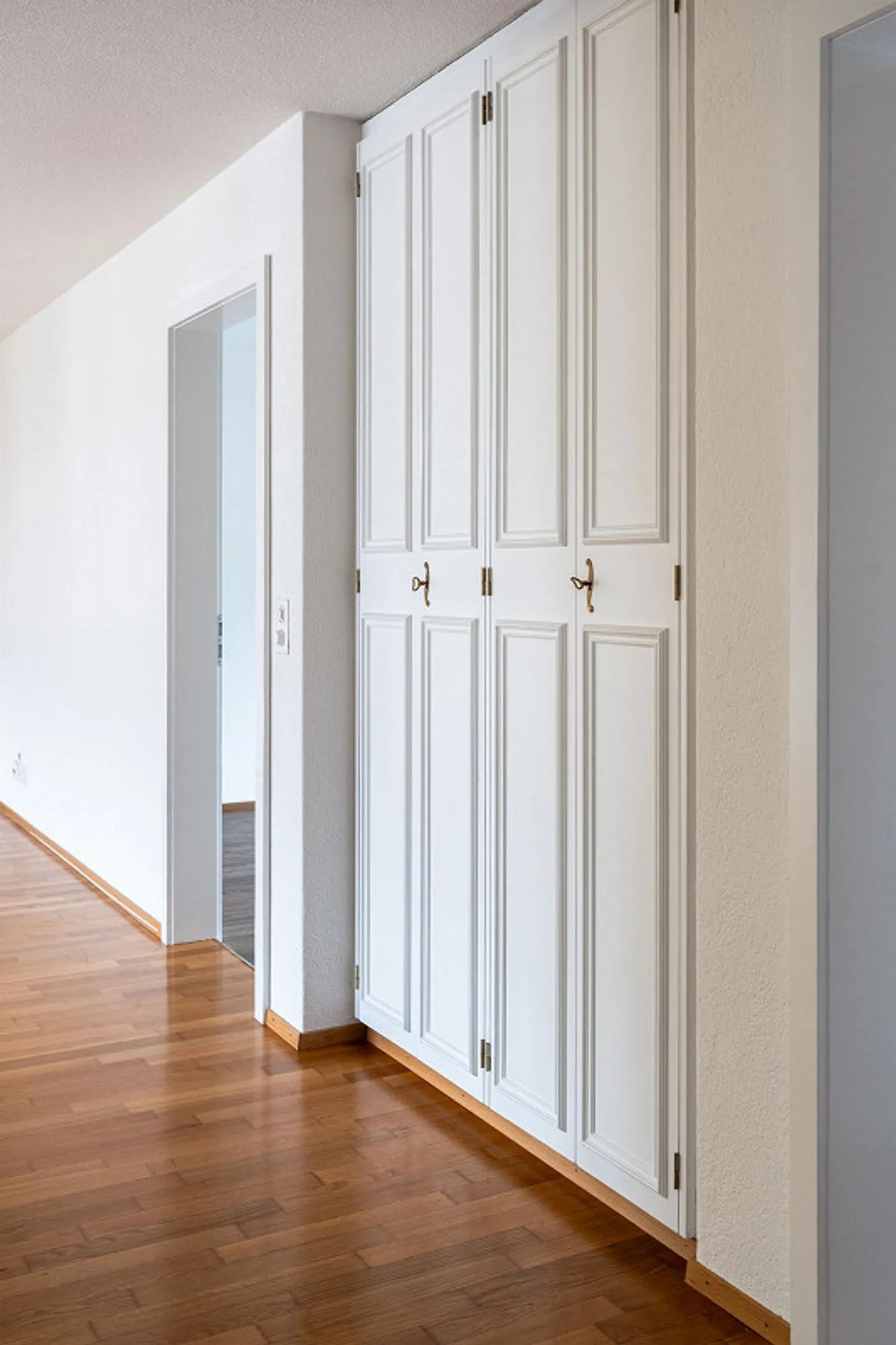 Living where life pulses and tranquility prevails - Photo 23 of 26