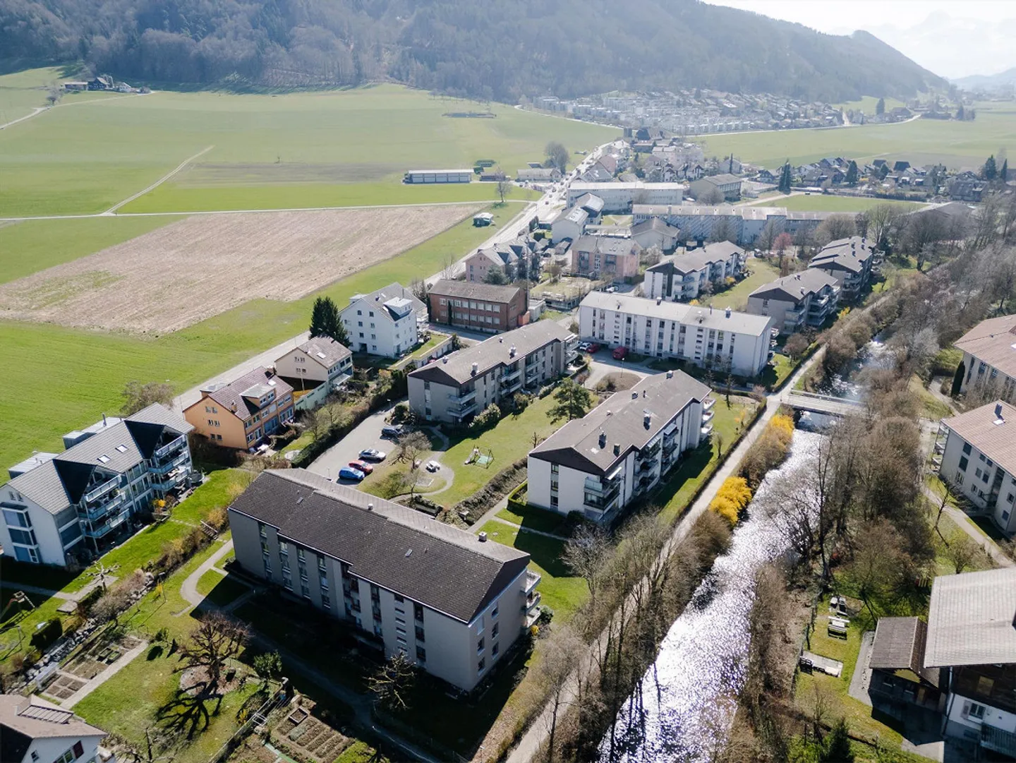 Living where life pulses and tranquility prevails - Photo 24 of 26