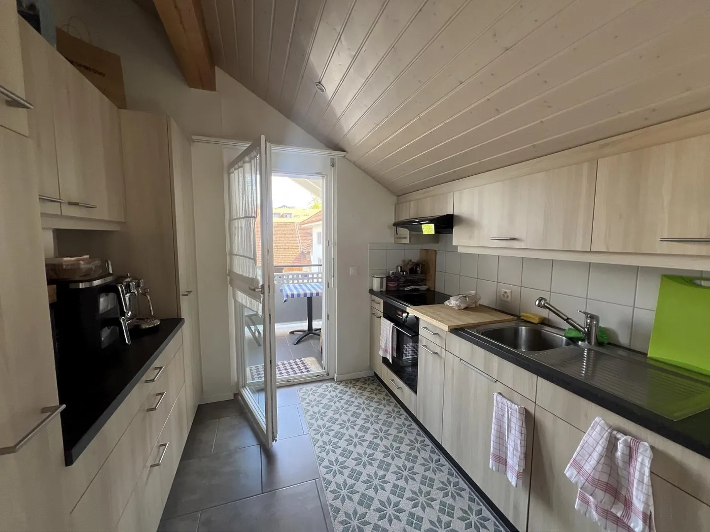 03310 - Appart. 2,5 PCES - RTE EGLISE 33 - COURTION - Foto 1 von 8