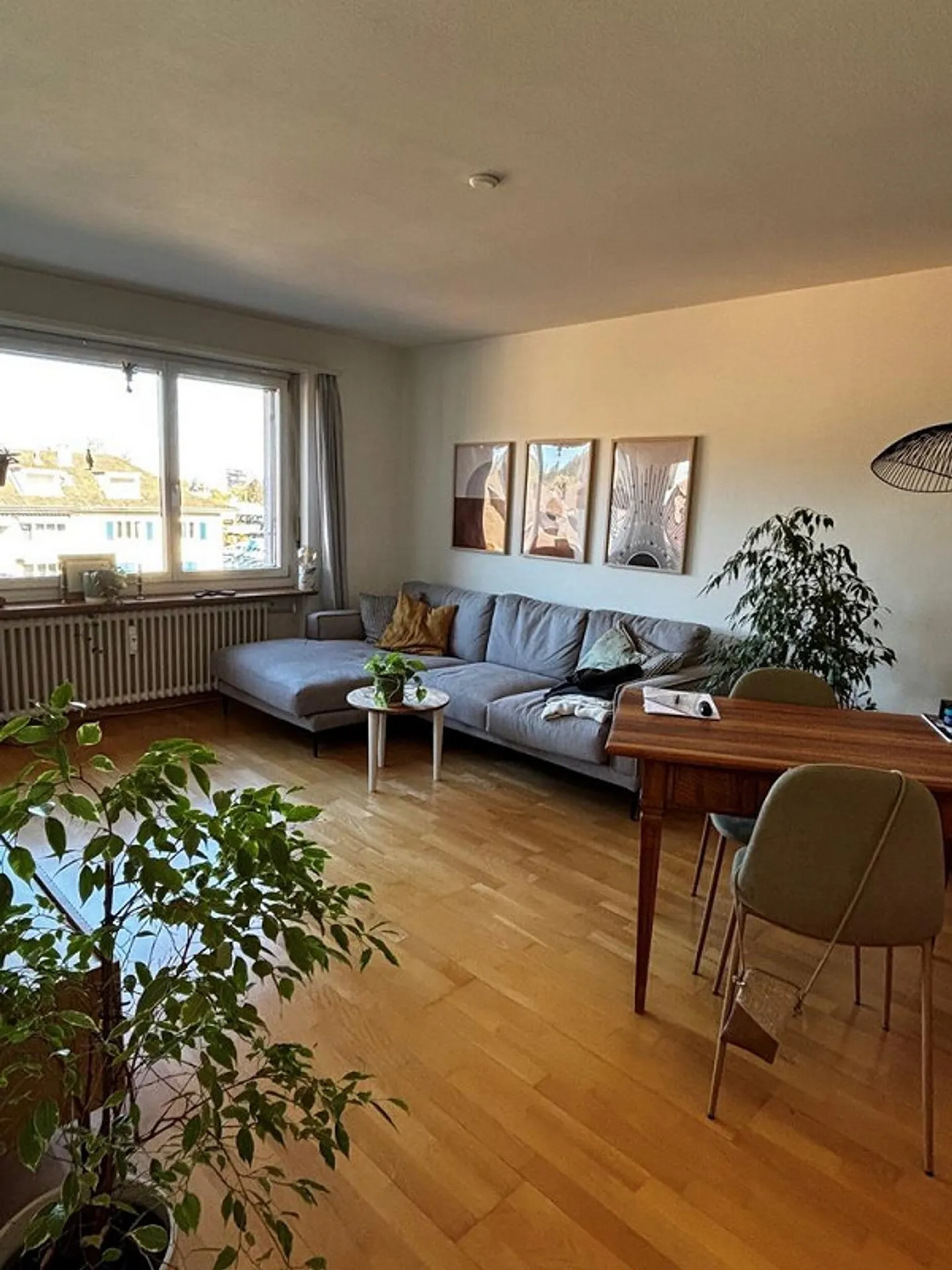 Bright apartment with balcony - Photo 2 of 10