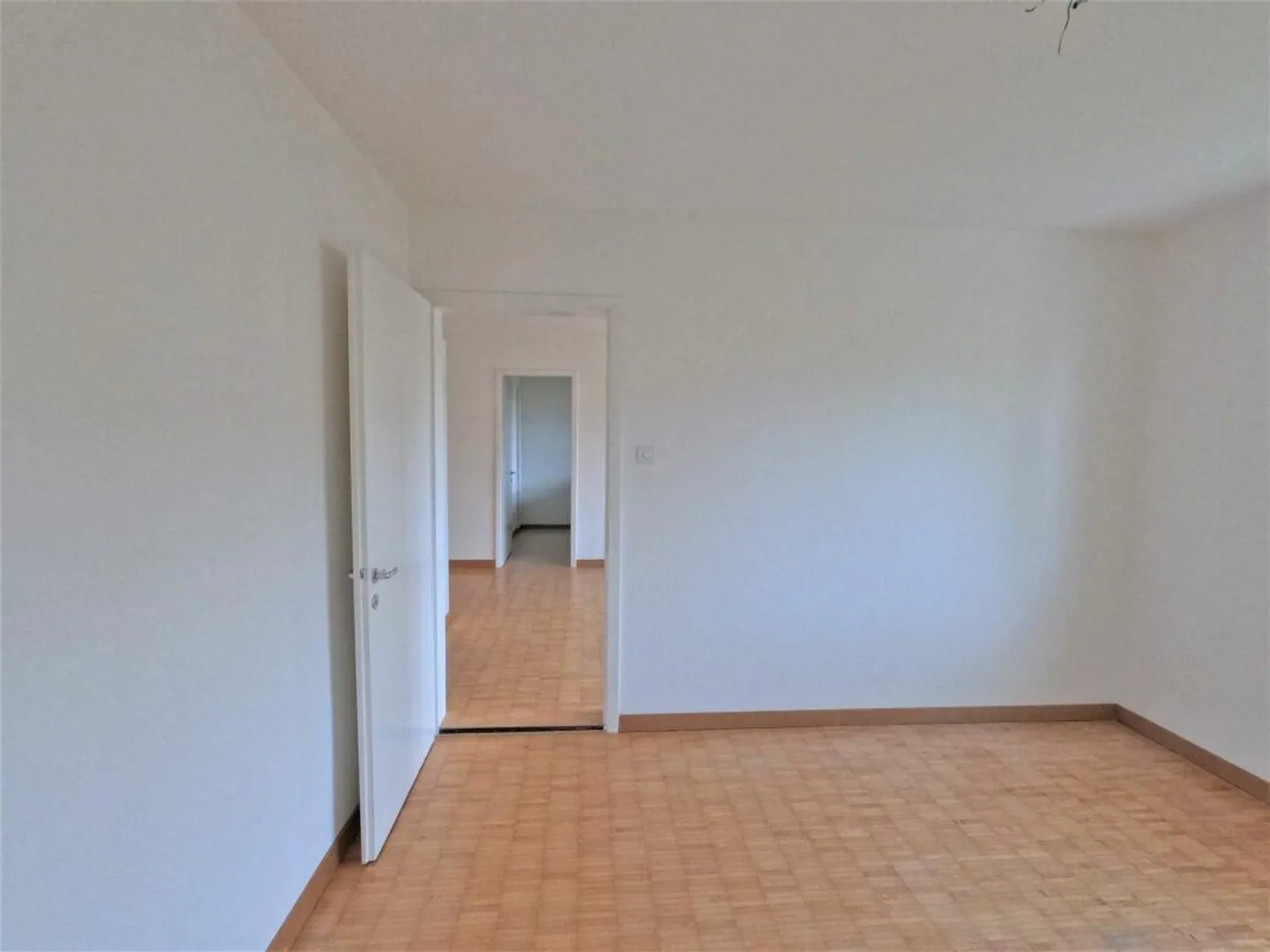 Charmante appartement de 2,5 pièces près du lac ! Avec de grandes pièces, planté... - Photo 9 sur 11