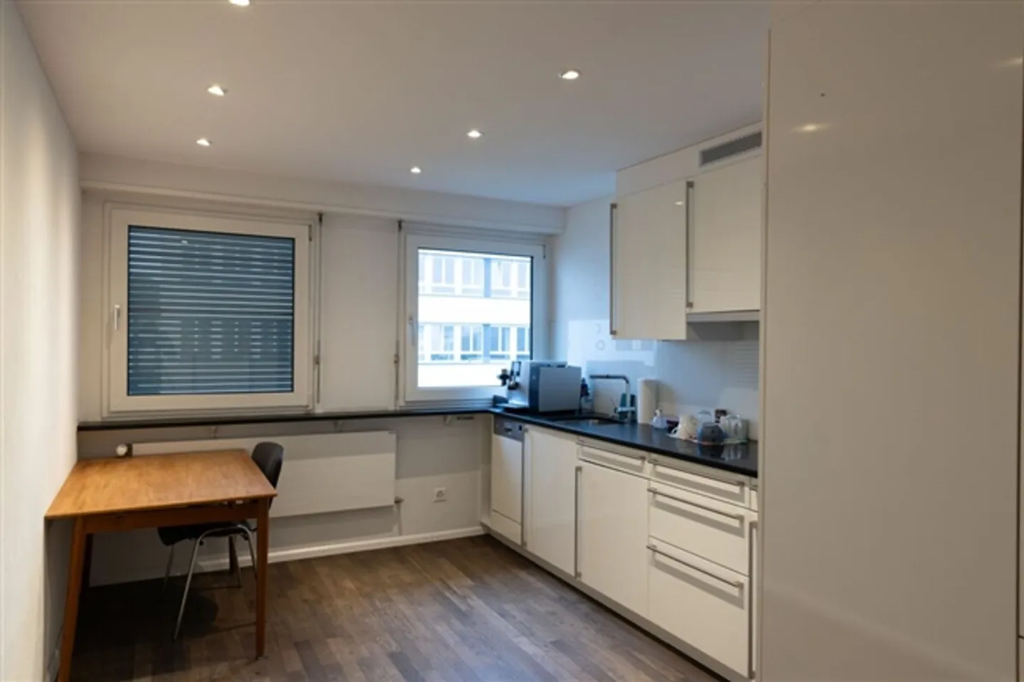 Ufficio di design industriale nell'area Buss di Pratteln - Foto 2 di 5