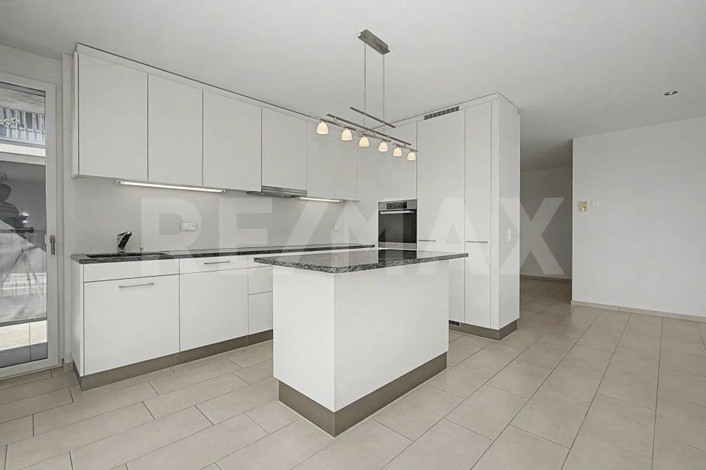 Moderne Terrassenwohnung mit Aussicht - Foto 5 von 13