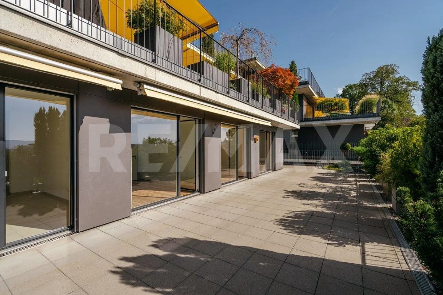 Moderne Terrassenwohnung mit Aussicht - Foto 10 von 13