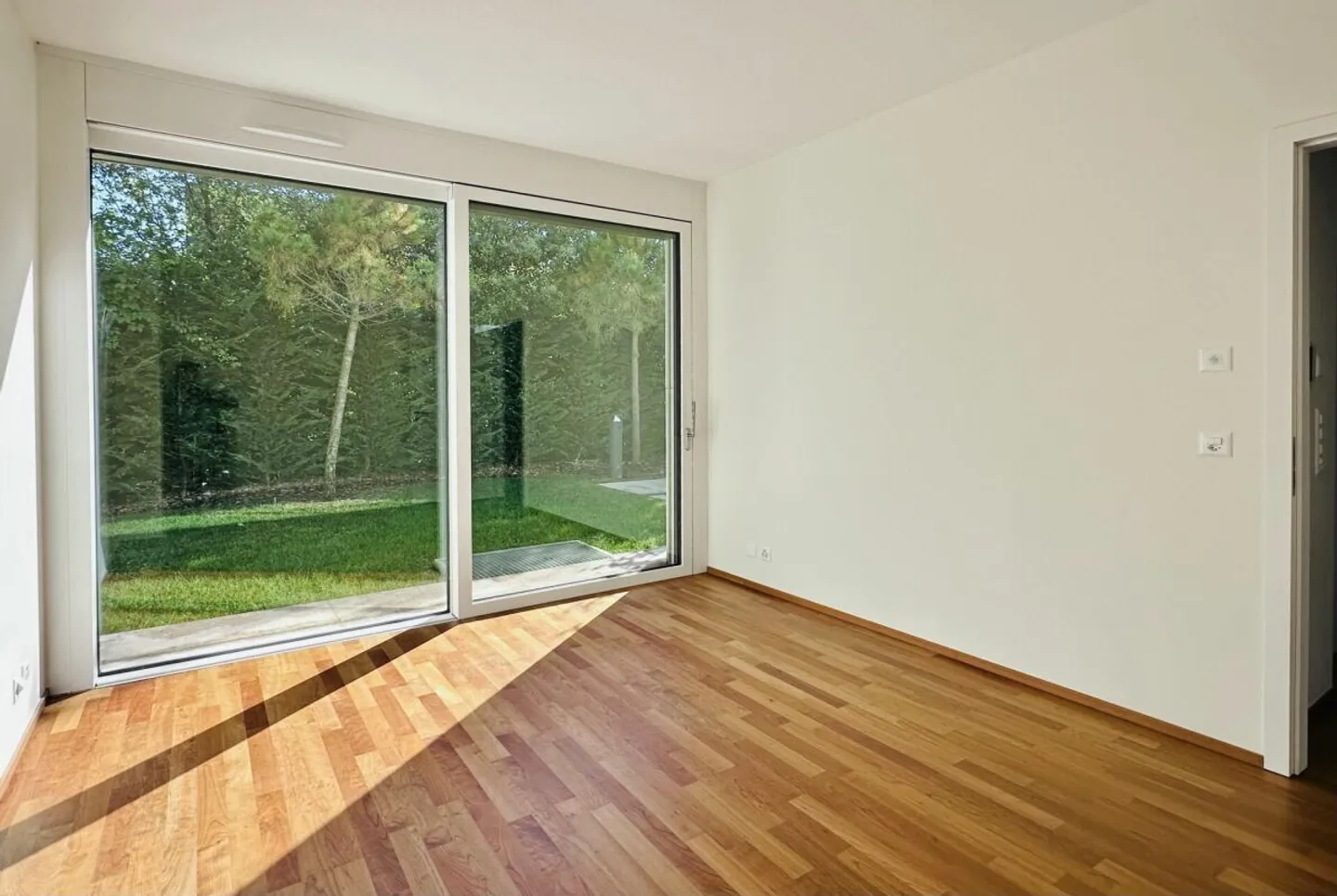 Stunning Semi-Detached Villa 7.5 Rooms - Photo 10 of 19