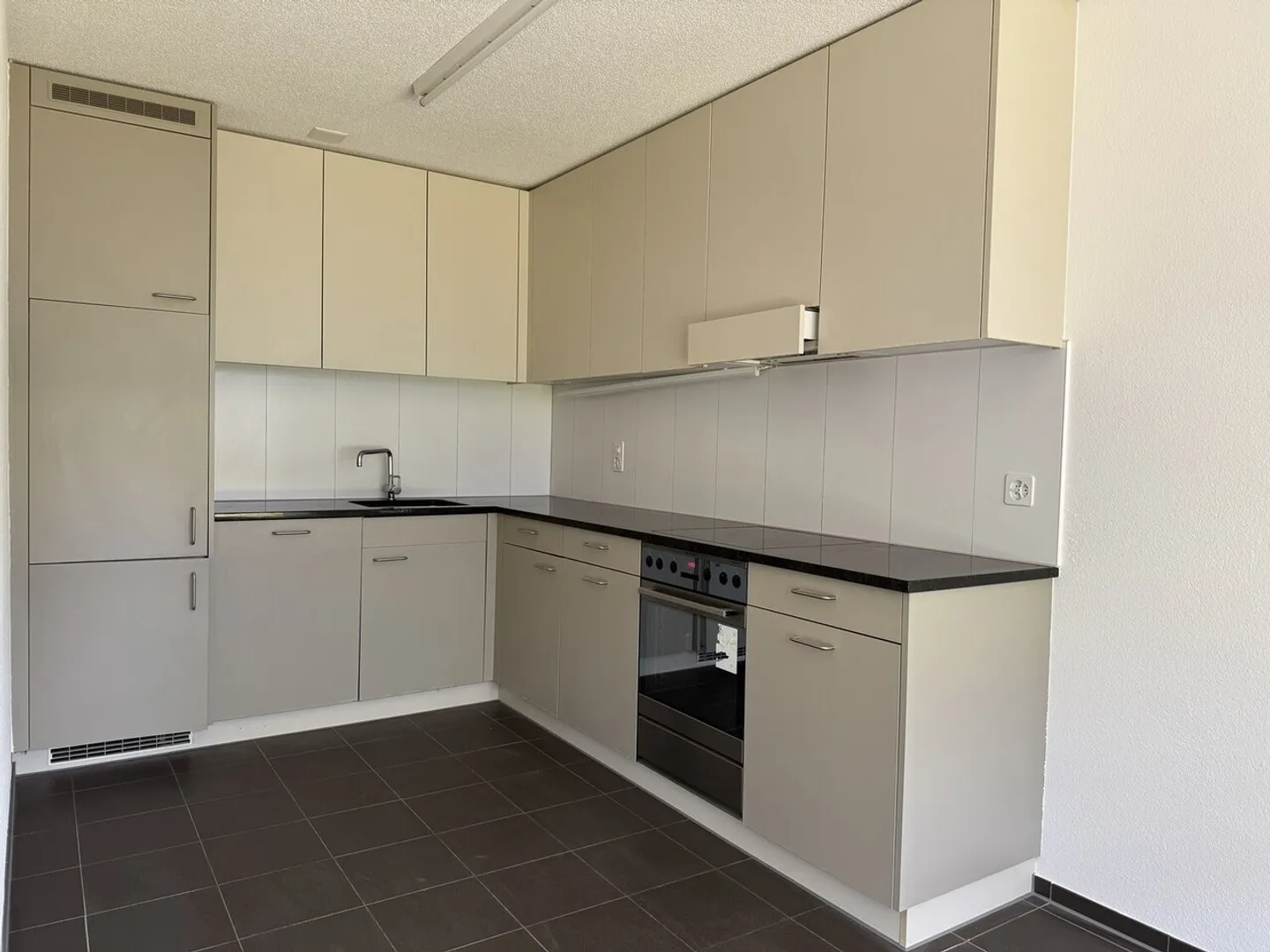 Votre nouveau chez-vous à Münchenbuchsee - Photo 3 sur 8
