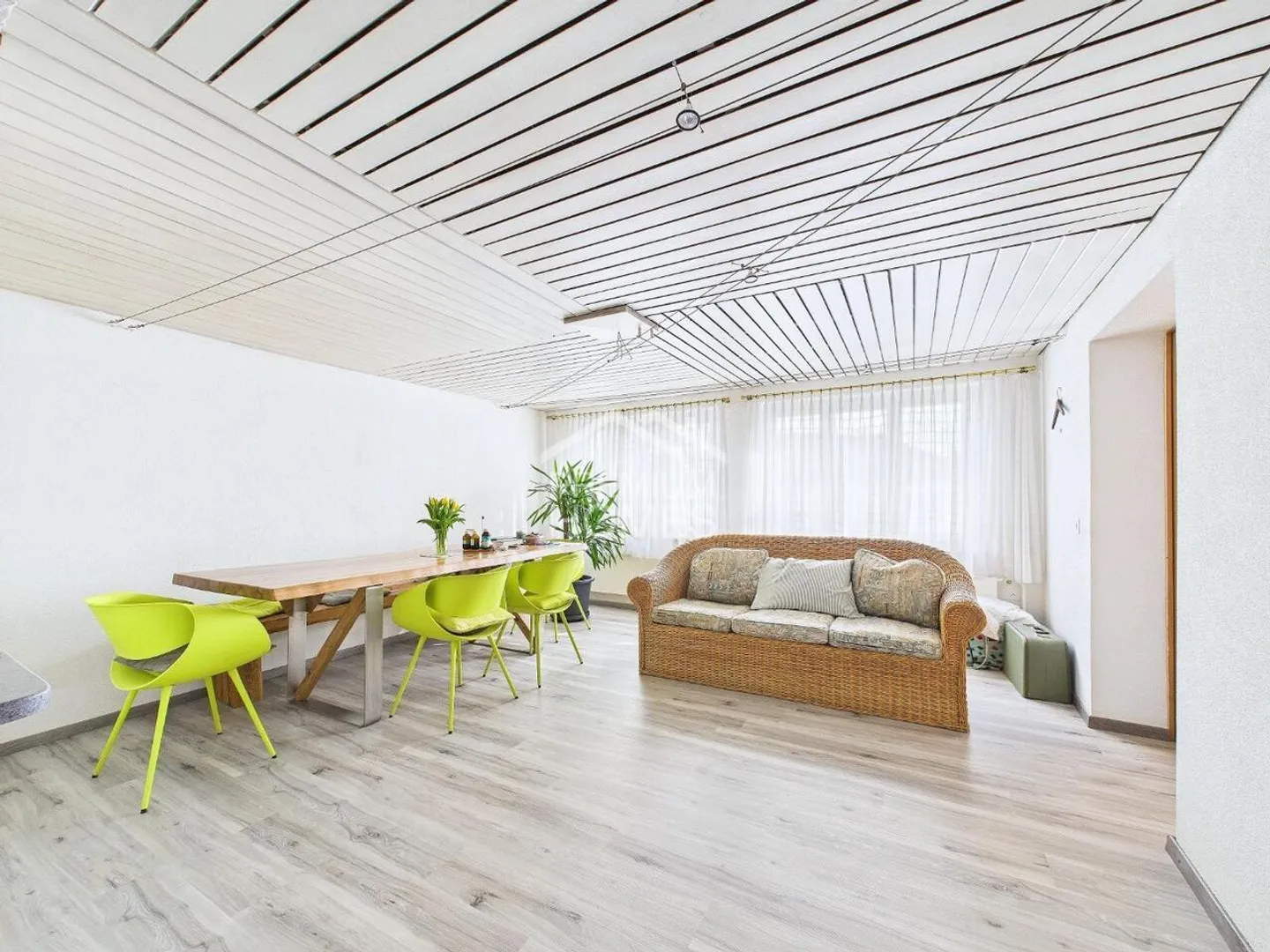 ESPACE GIGANTIQUE DANS LE BEAU KLETTGAU - Photo 2 sur 8