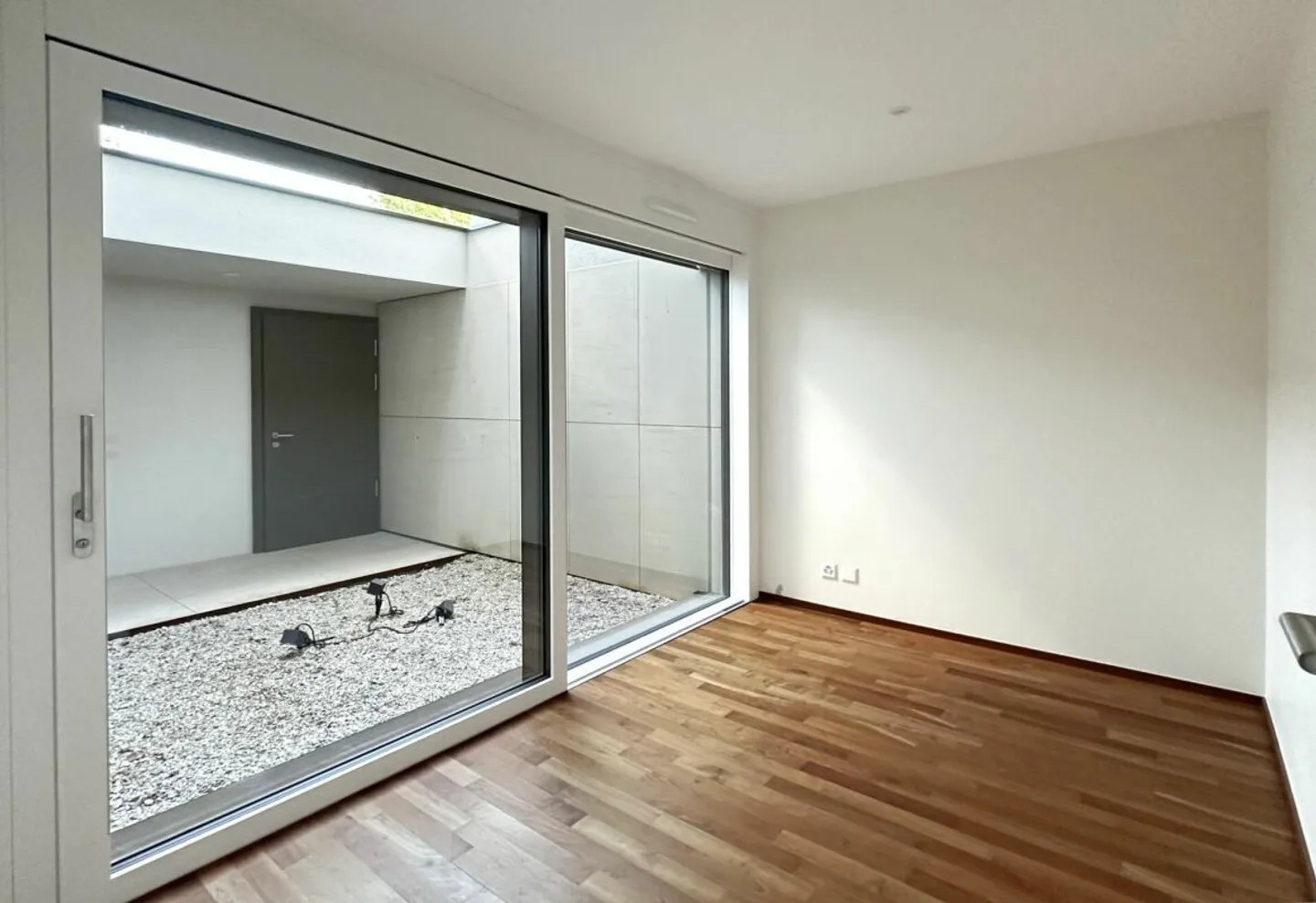 Stunning Semi-Detached Villa 7.5 Rooms - Photo 19 of 19