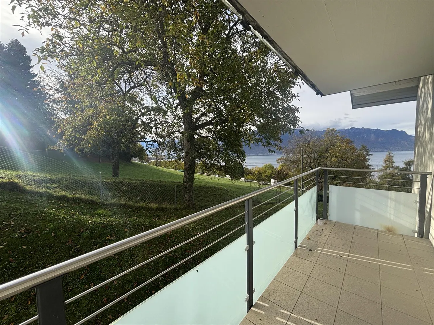 Magnificent 4.5 room apartment with panoramic views in Chernex - Photo 9 of 26