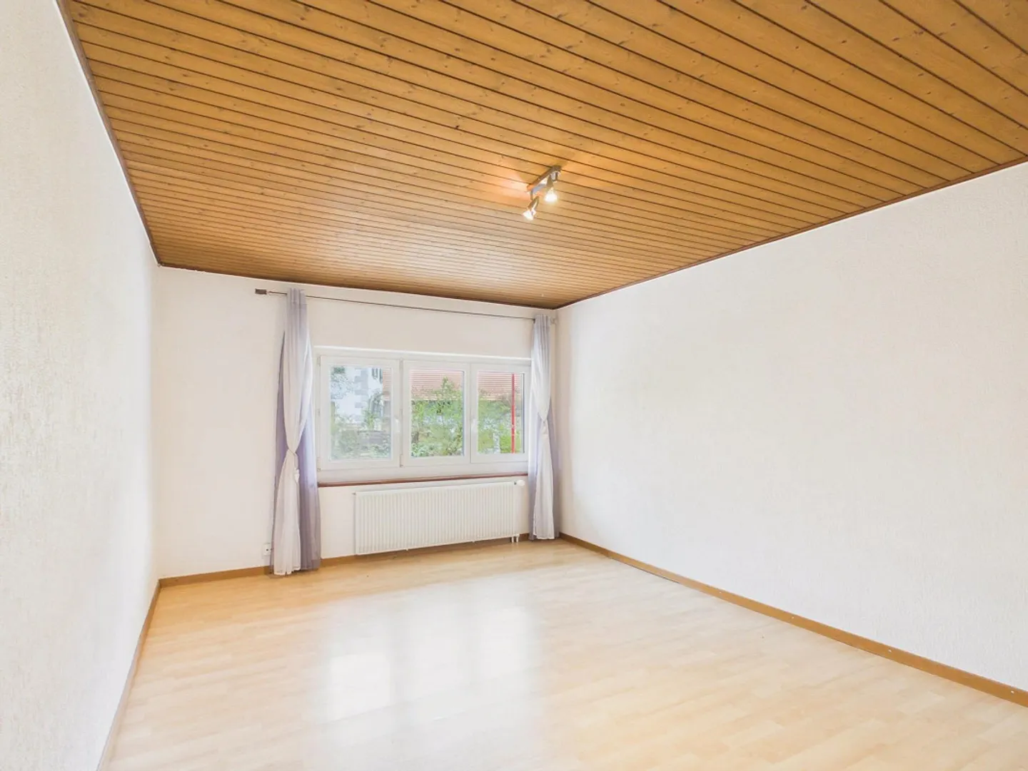 Appartement 5 pièces avec cheminée - Photo 6 sur 13
