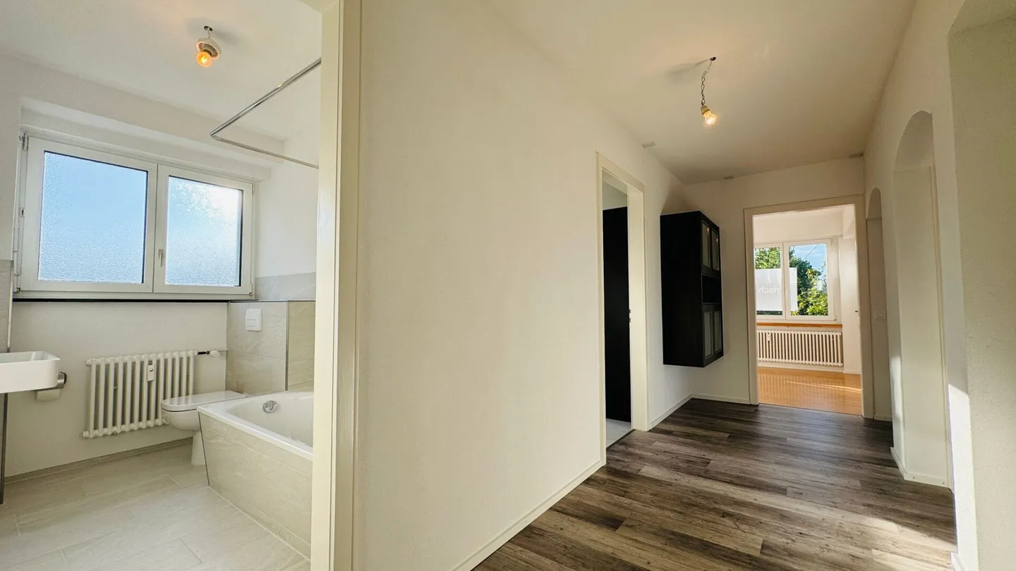 Appartamento 3 locali completamente ristrutturato con balcone e cantina, 1° piano - Foto 7 di 11