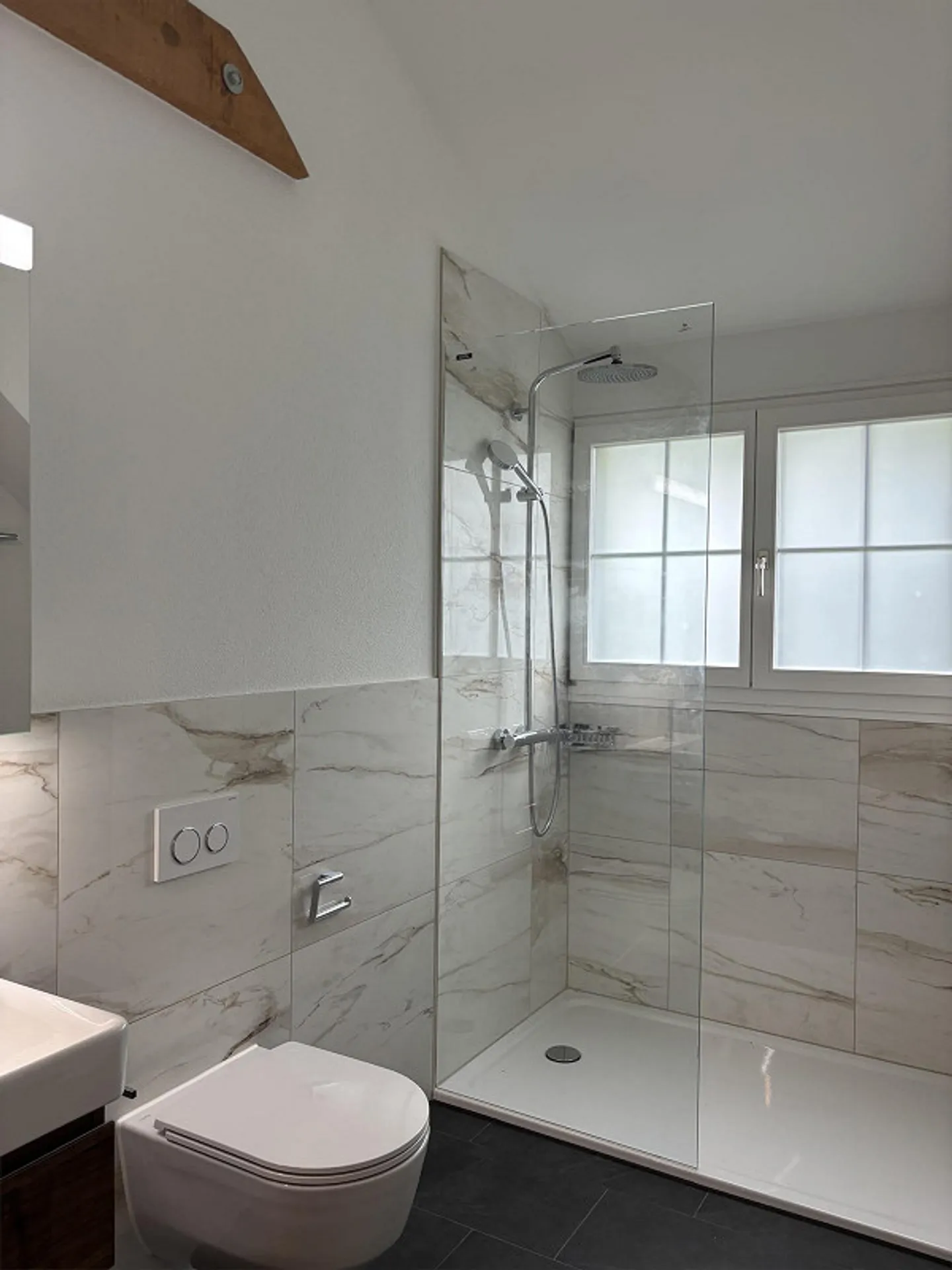 Première occupation appartement sous les combles de 4,5 pièces 180m2 dans un style loft - Photo 6 sur 14