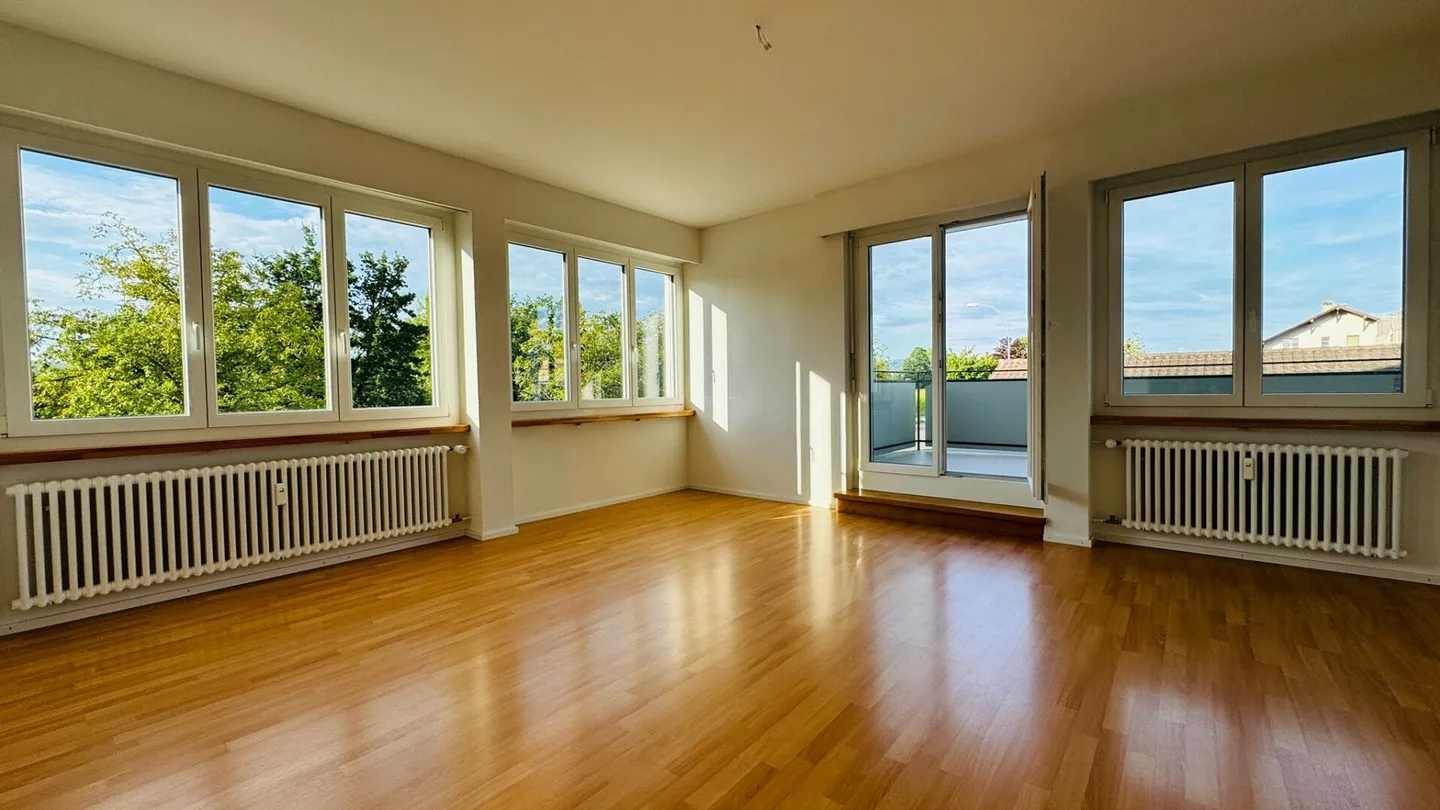 Appartamento 3 locali completamente ristrutturato con balcone e cantina, 1° piano - Foto 8 di 11
