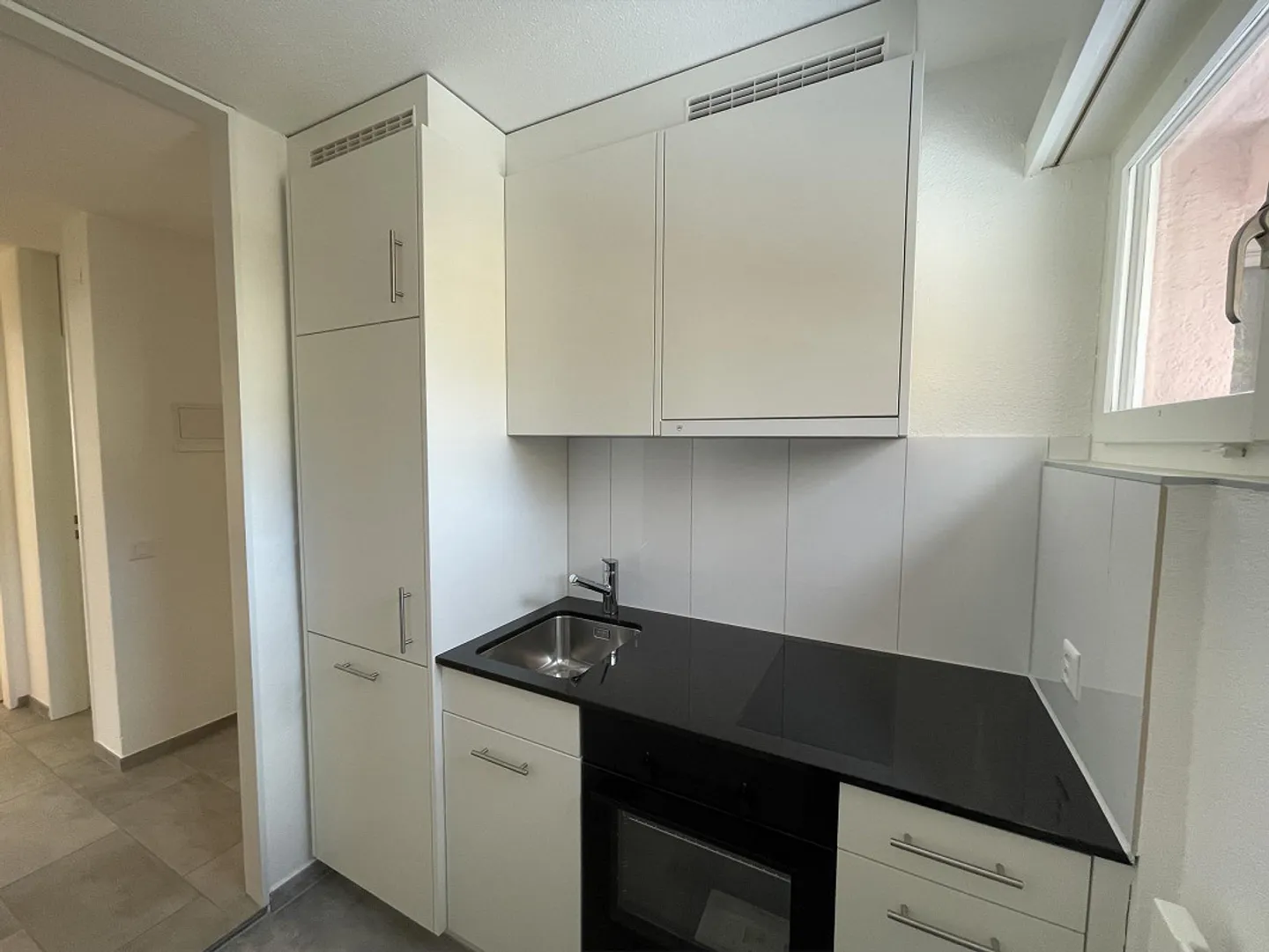 Moderne 2.5 Zimmer Wohnung - Foto 3 von 7