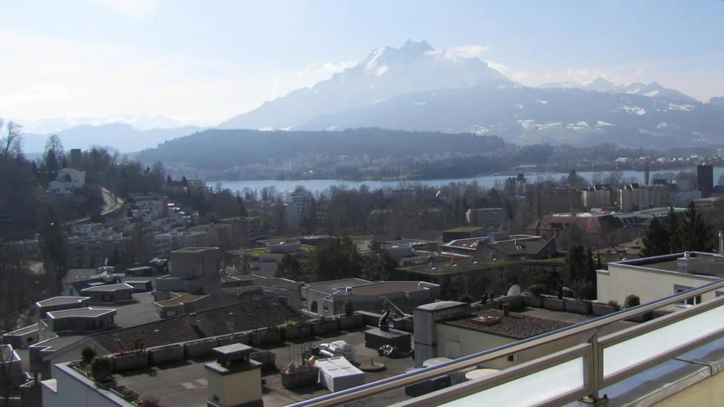 Vivere sopra il quartiere di Würzenbach - Foto 1 di 6