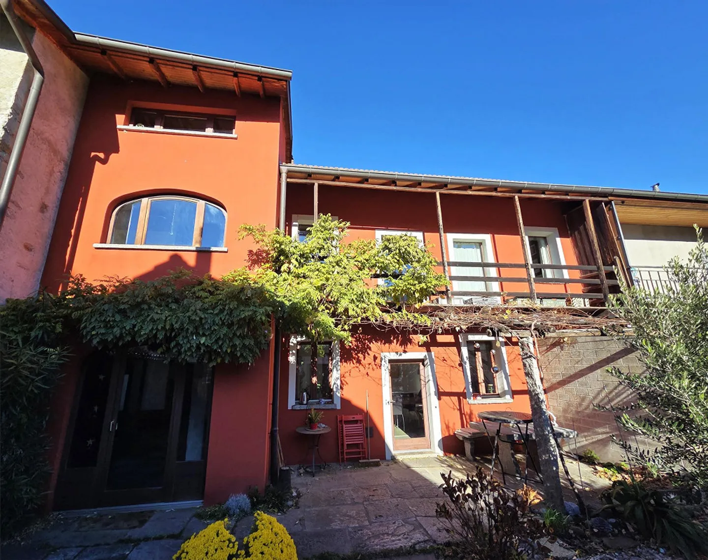 Belle maison typique du Tessin avec 6 chambres - Photo 1 sur 19