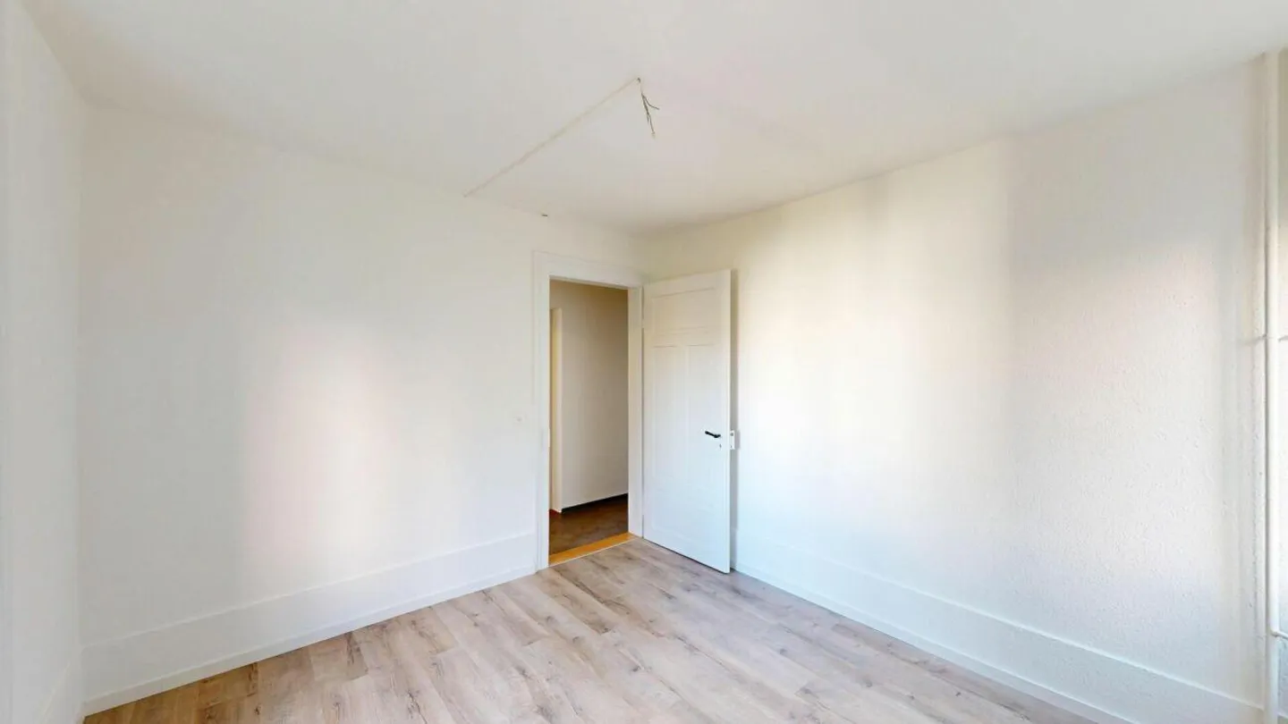 Appartement ancien rénové de 4 pièces - Photo 9 sur 12