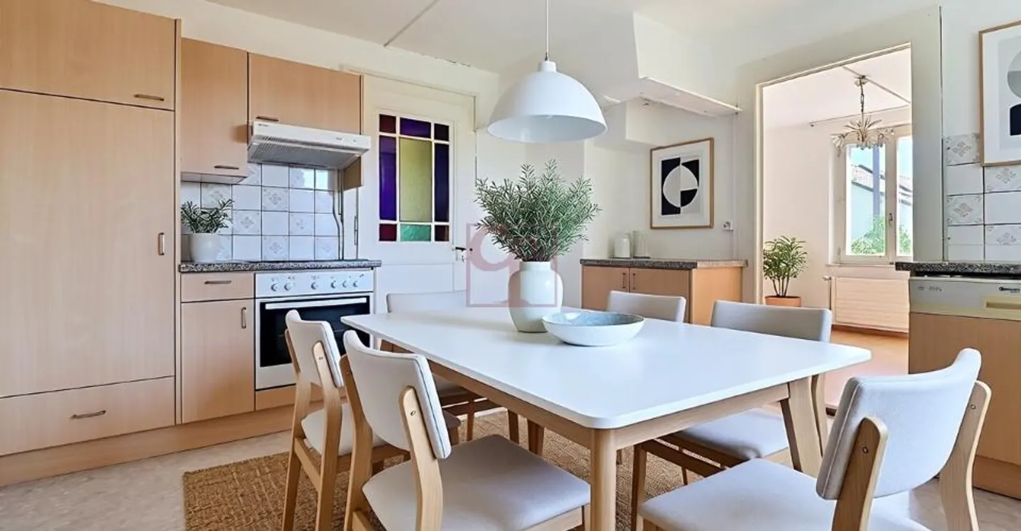 Maison familiale au cœur du village  composée de 2 appartements - Photo 9 of 13